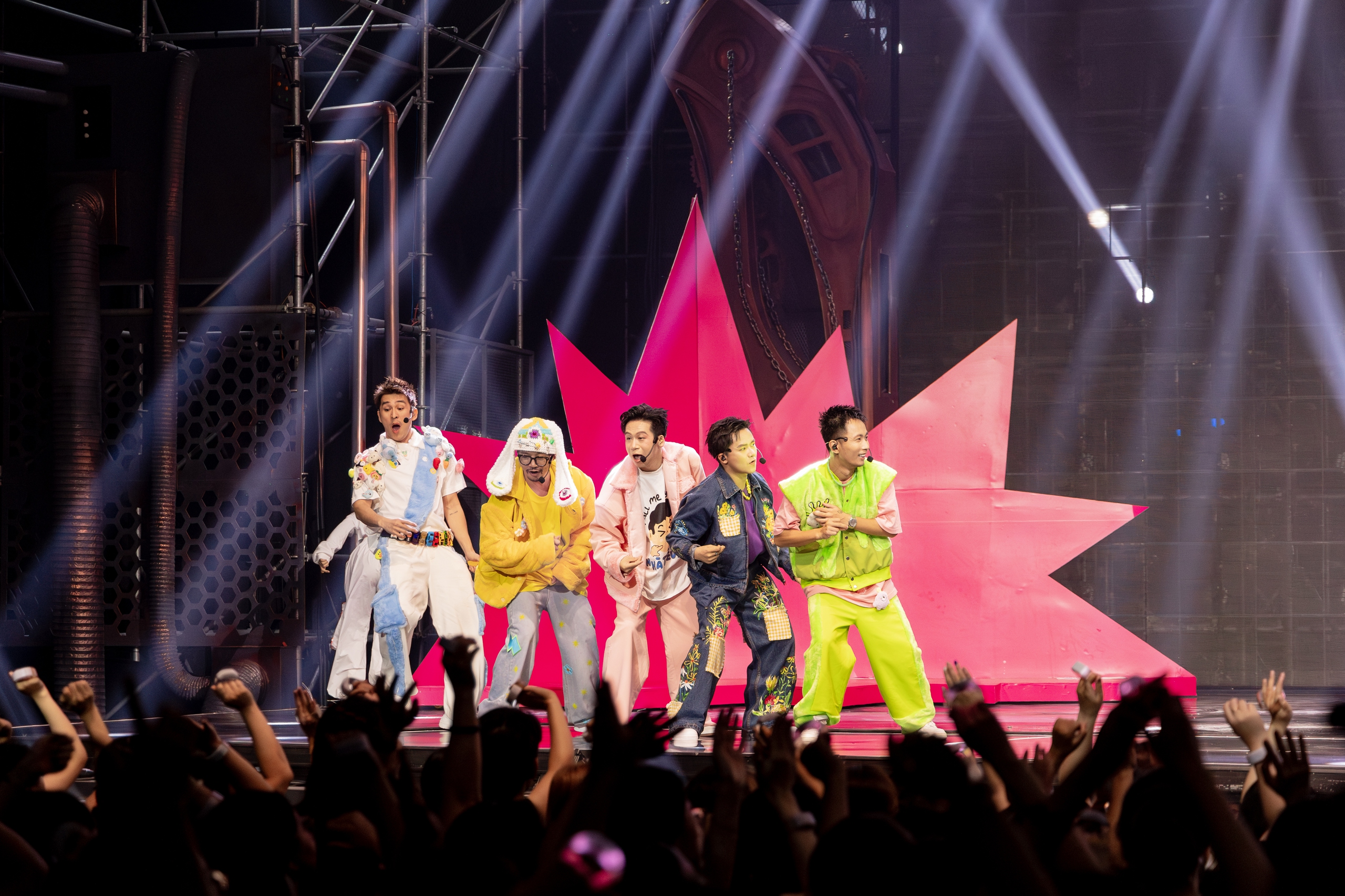 Chung kết 1 Anh trai vượt ngàn chông gai 2024: Vui nhộn, hài hước- Ảnh 15. Chung kết 1 Anh trai vượt ngàn chông gai 2024: Vui nhộn, hài hước- Ảnh 15.