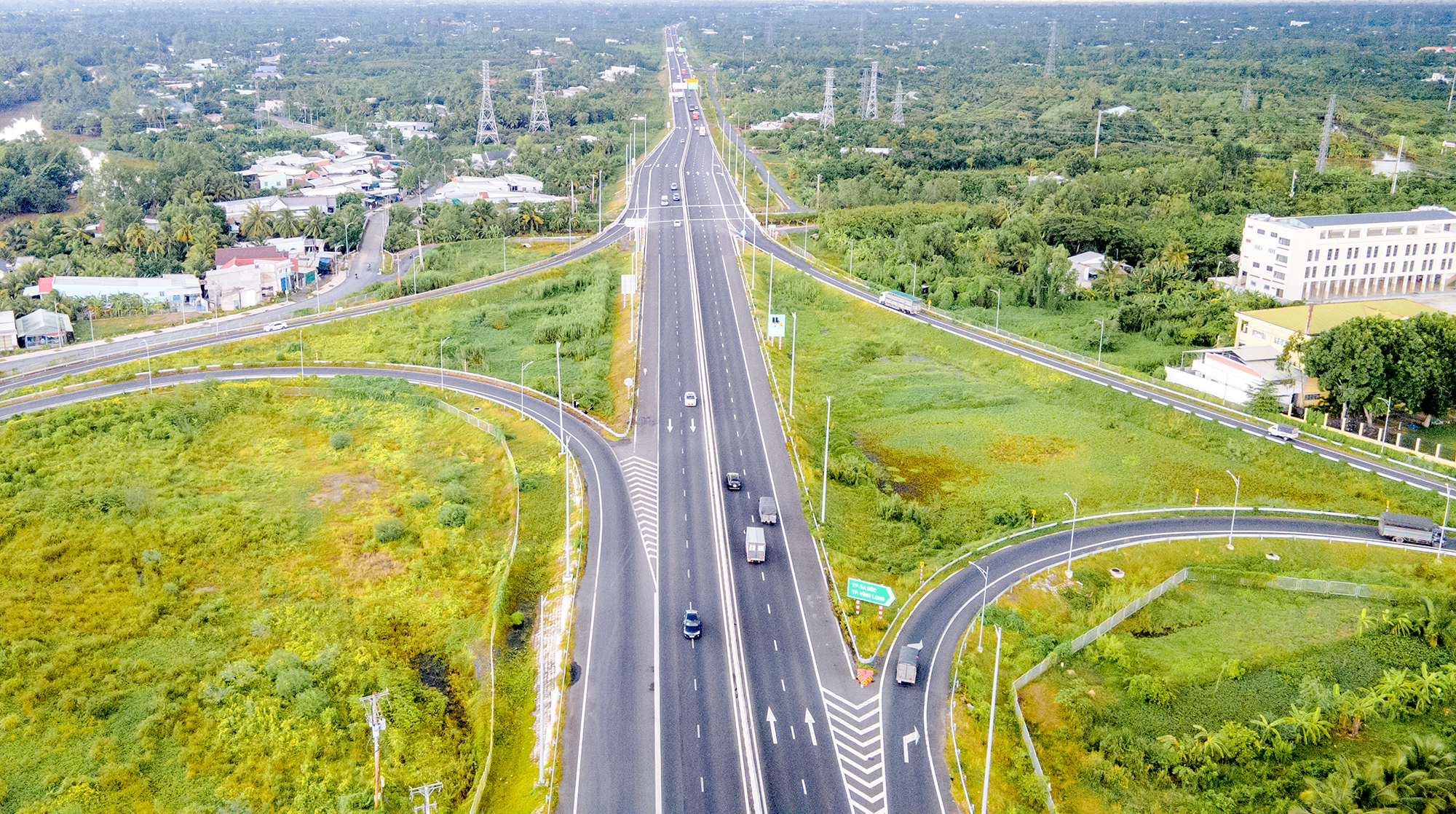 Đầu tư hạ tầng th&iacute;ch ứng biến đổi kh&iacute; hậu ở ĐBSCL - Ảnh 2.