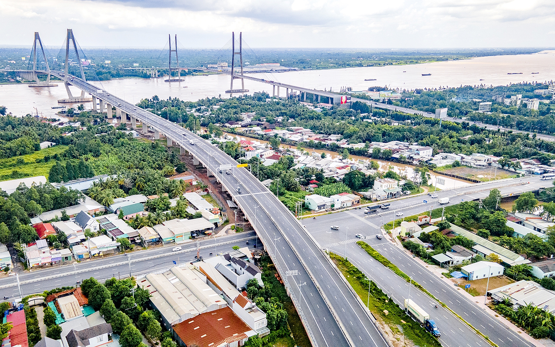 Đầu tư hạ tầng th&iacute;ch ứng biến đổi kh&iacute; hậu ở ĐBSCL