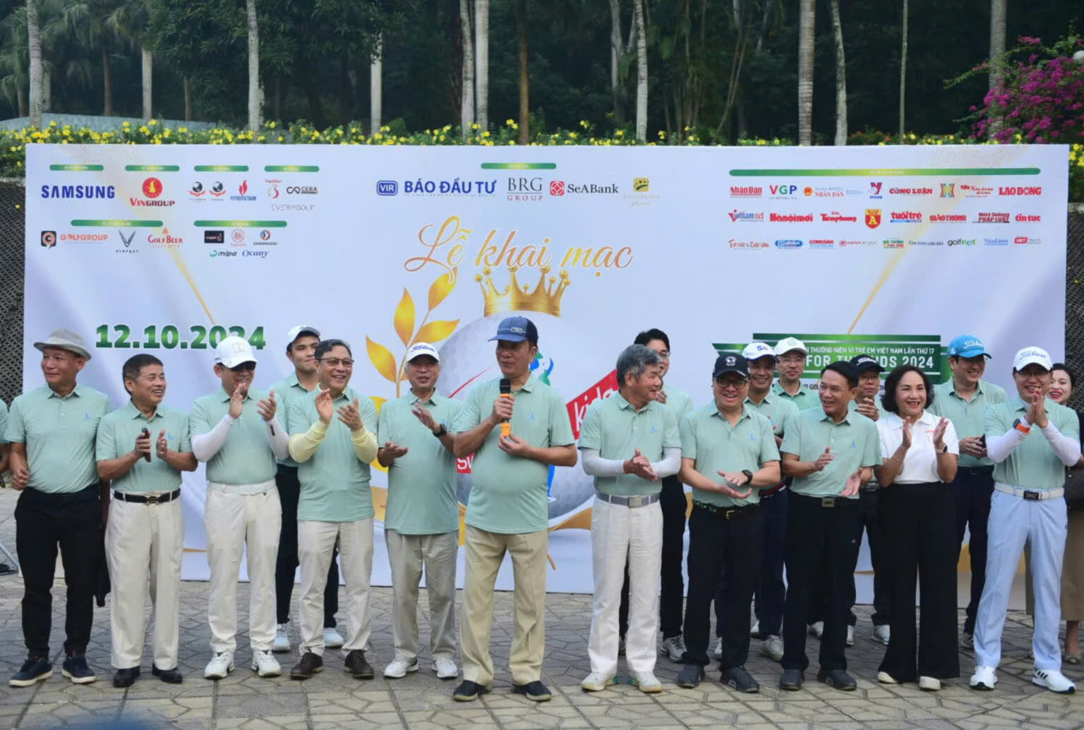 Giải golf V&igrave; trẻ em Việt Nam k&ecirc;u gọi được 2,3 tỷ đồng học bổng- Ảnh 1.