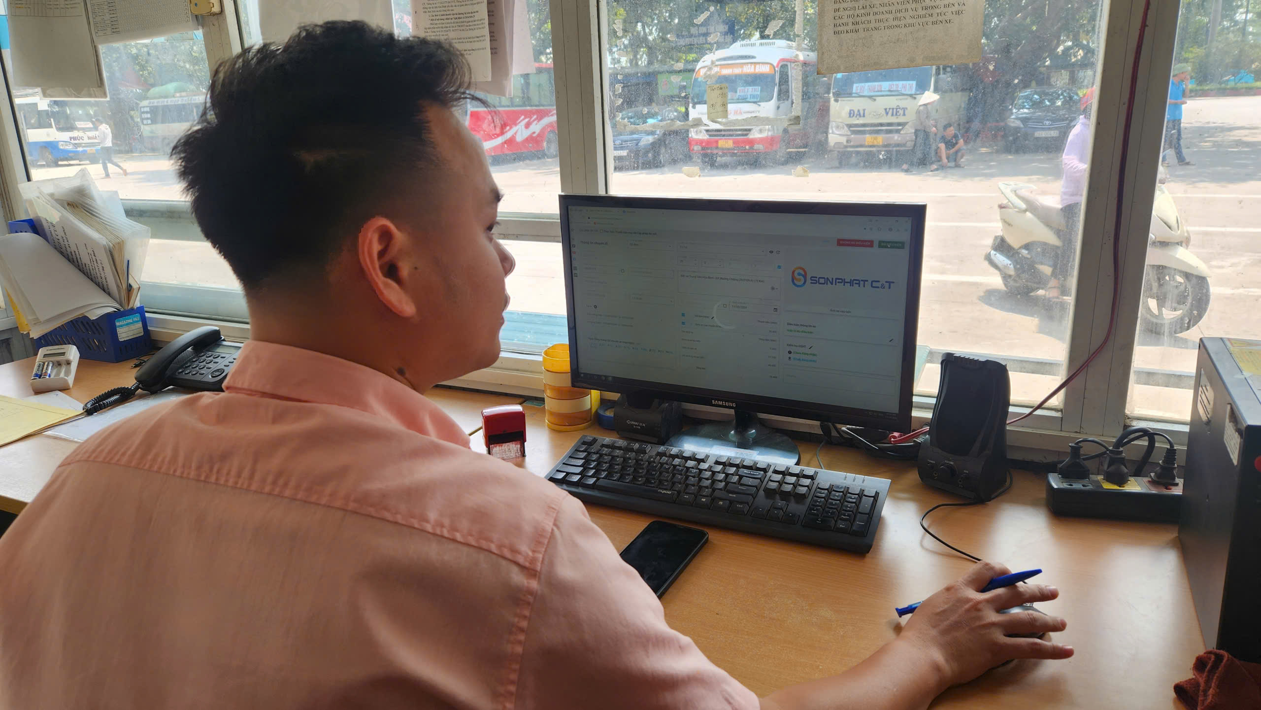 Đẩy mạnh chuyển đổi số, Ho&agrave; B&igrave;nh hướng đến x&acirc;y dựng ch&iacute;nh quyền 3 ti&ecirc;u ch&iacute;- Ảnh 5.