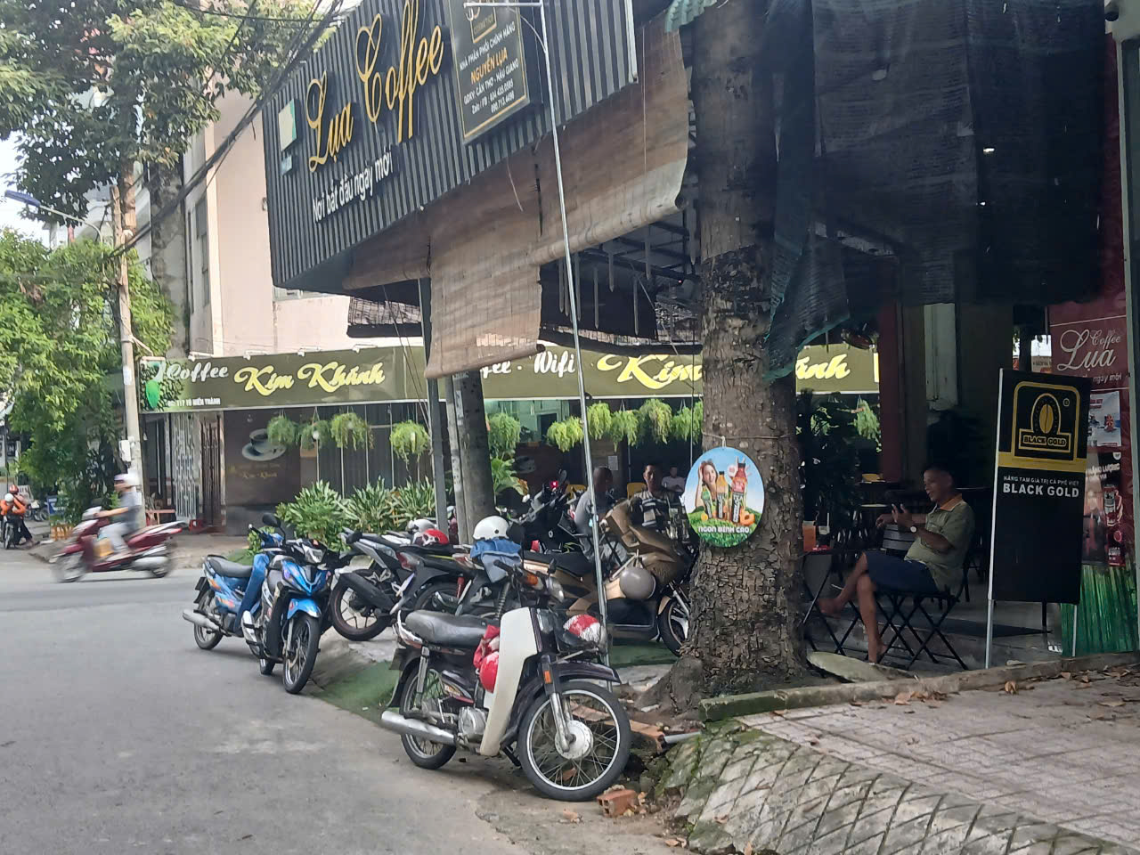 T&aacute;i diễn nạn chiếm vỉa h&egrave;, l&ograve;ng đường ở quận trung t&acirc;m TP Cần Thơ- Ảnh 4.