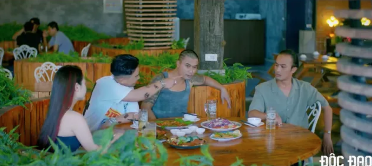 Độc đạo tập 20: Diễm đề nghị "b&aacute;n th&acirc;n" cho Hồng?- Ảnh 2.