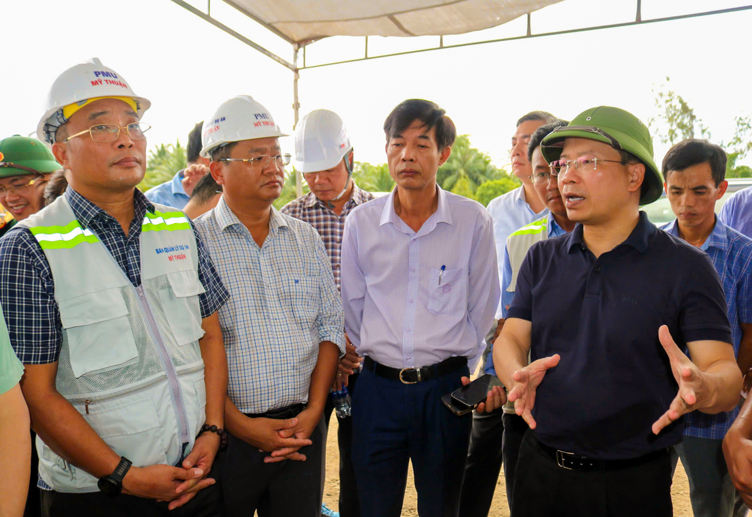 Tăng c&ocirc;ng suất tối đa khai th&aacute;c c&aacute;t biển cho cao tốc Cần Thơ - C&agrave; Mau- Ảnh 1.