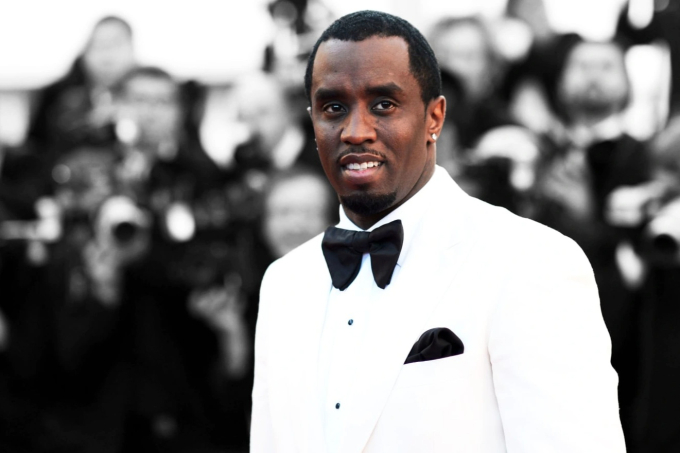 "&Ocirc;ng tr&ugrave;m" Diddy tiếp tục gặp s&oacute;ng gi&oacute; d&ugrave; đang ngồi t&ugrave;- Ảnh 3.