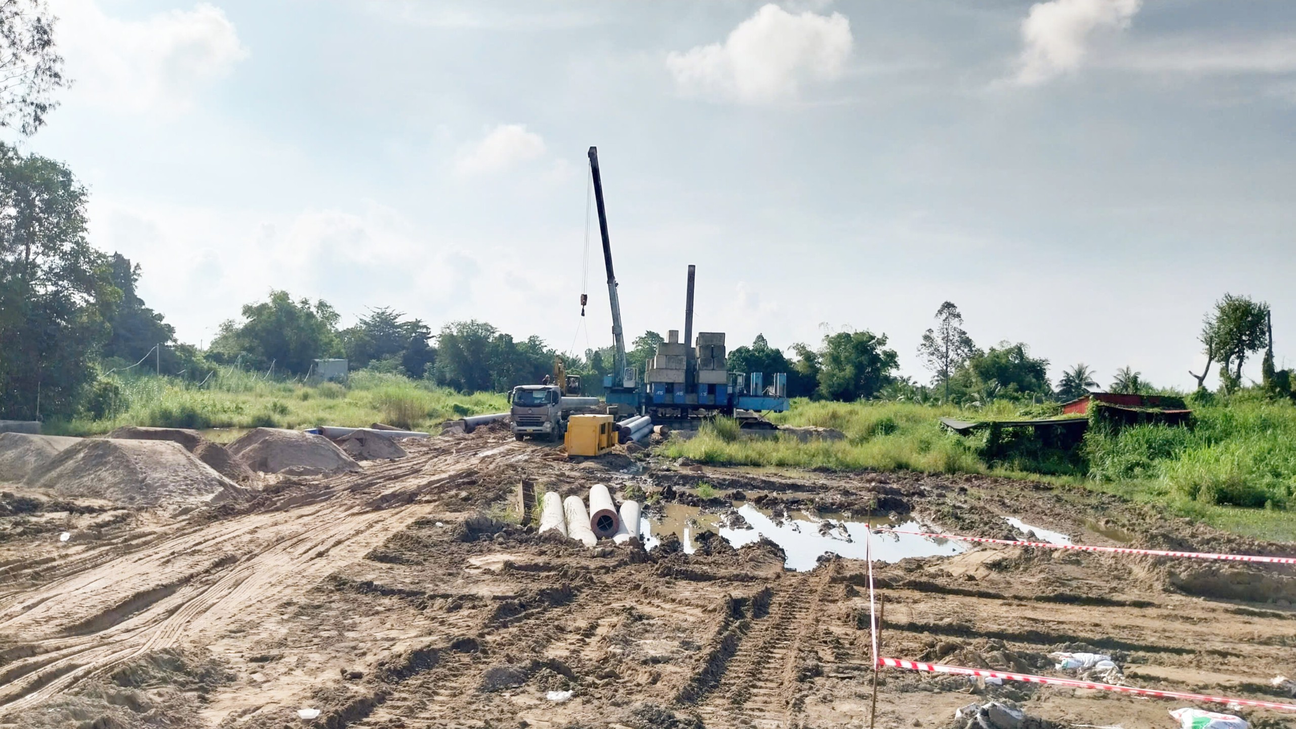 Đưa c&aacute;t về nhanh hơn, tăng tốc thi c&ocirc;ng tuyến Cao L&atilde;nh - Lộ Tẻ- Ảnh 2.