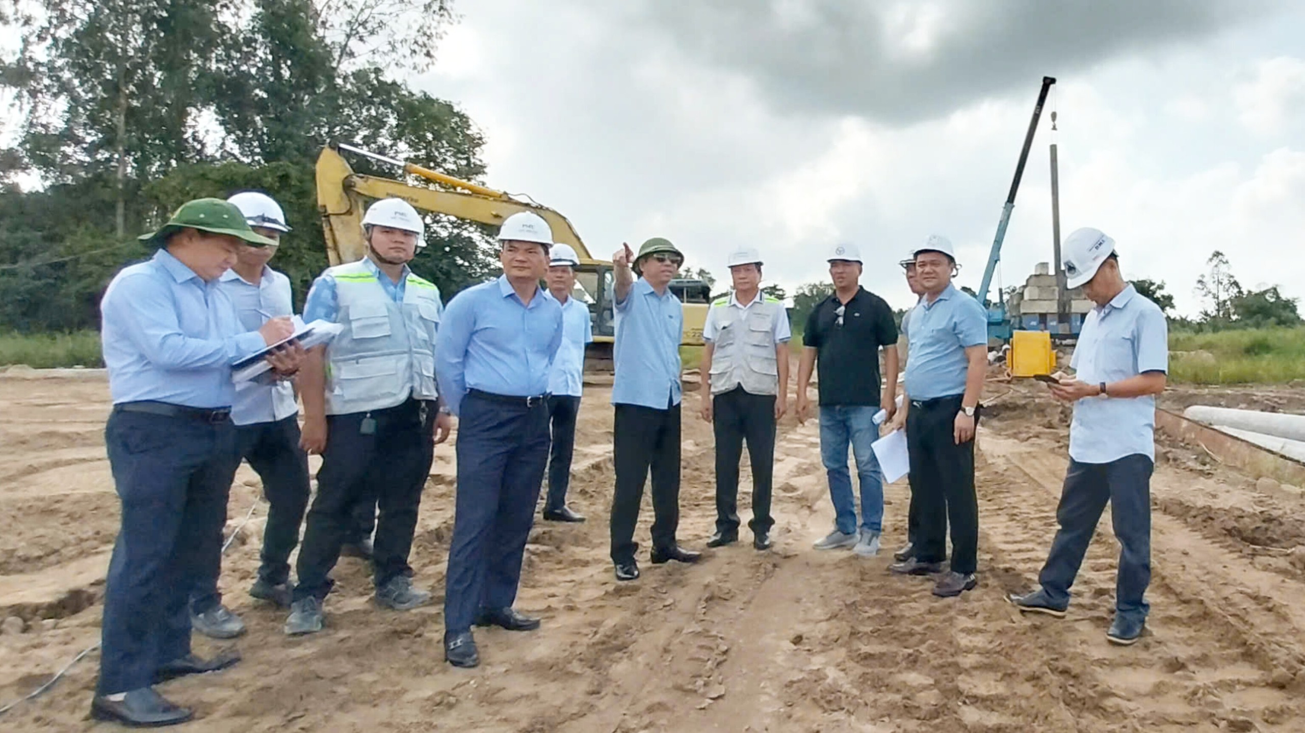 Đưa c&aacute;t về nhanh hơn, tăng tốc thi c&ocirc;ng tuyến Cao L&atilde;nh - Lộ Tẻ- Ảnh 1.