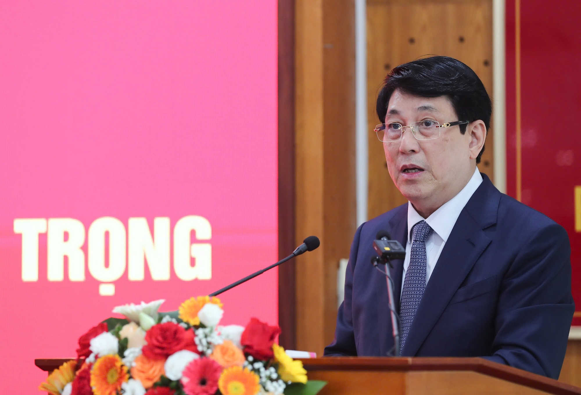 Ra mắt tủ s&aacute;ch điện tử Tổng B&iacute; thư Nguyễn Ph&uacute; Trọng- Ảnh 2.