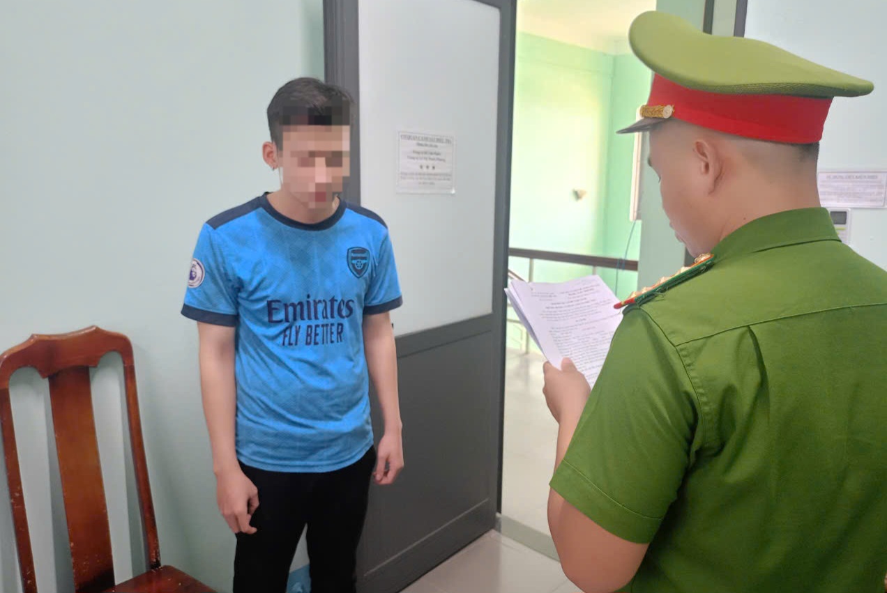 Nam thanh ni&ecirc;n tung video nhạy cảm của người y&ecirc;u cũ- Ảnh 1.