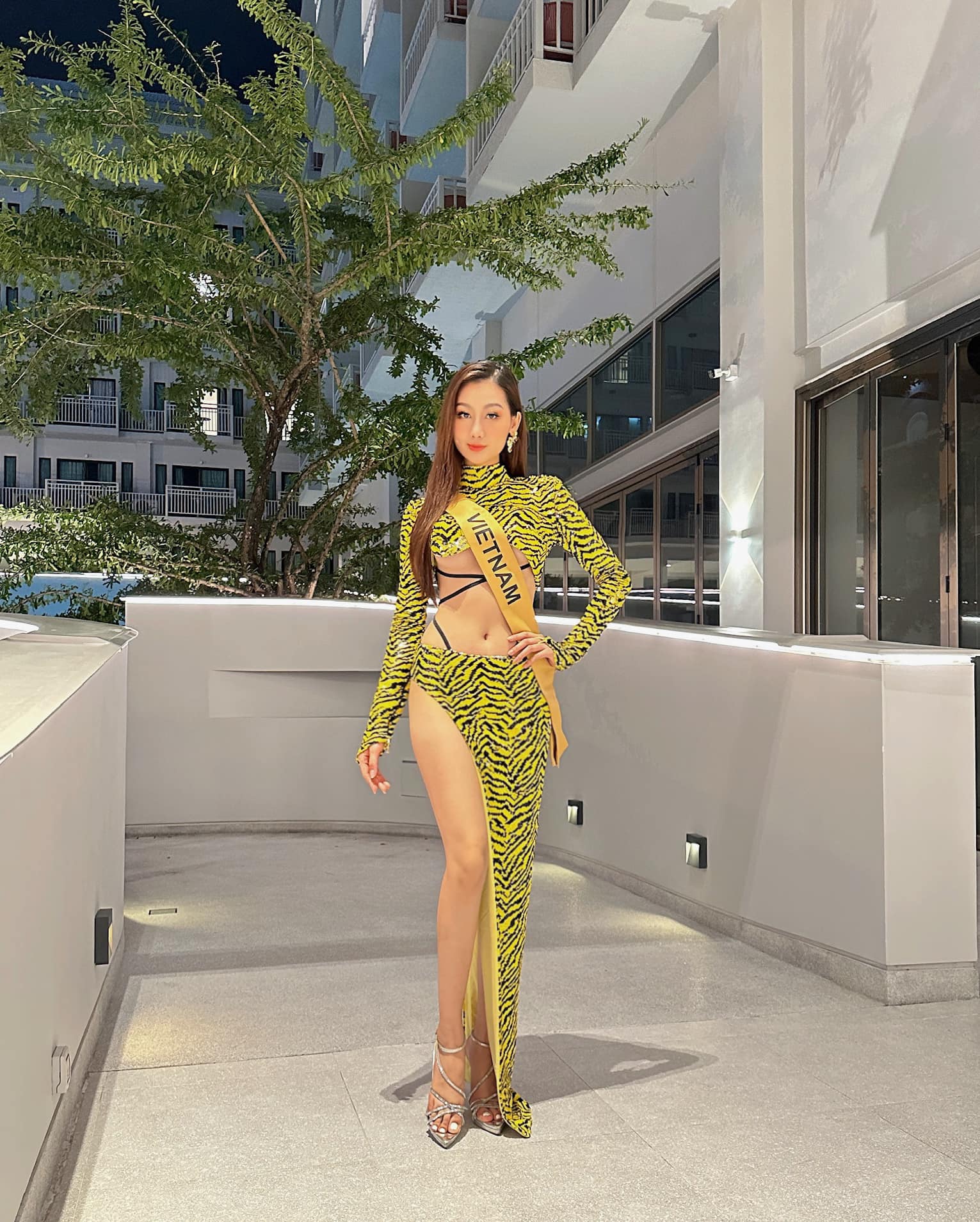 Hoa hậu Quế Anh c&oacute; mặt trong Top 15 phần thi &aacute;o tắm tại Miss Grand International 2024- Ảnh 4.