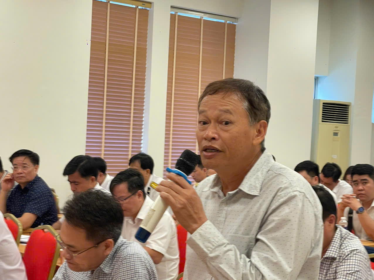 Nhiều vấn đề &ldquo;n&oacute;ng&rdquo; tại hội nghị đối thoại doanh nghiệp trong lĩnh vực h&agrave;ng hải- Ảnh 2.