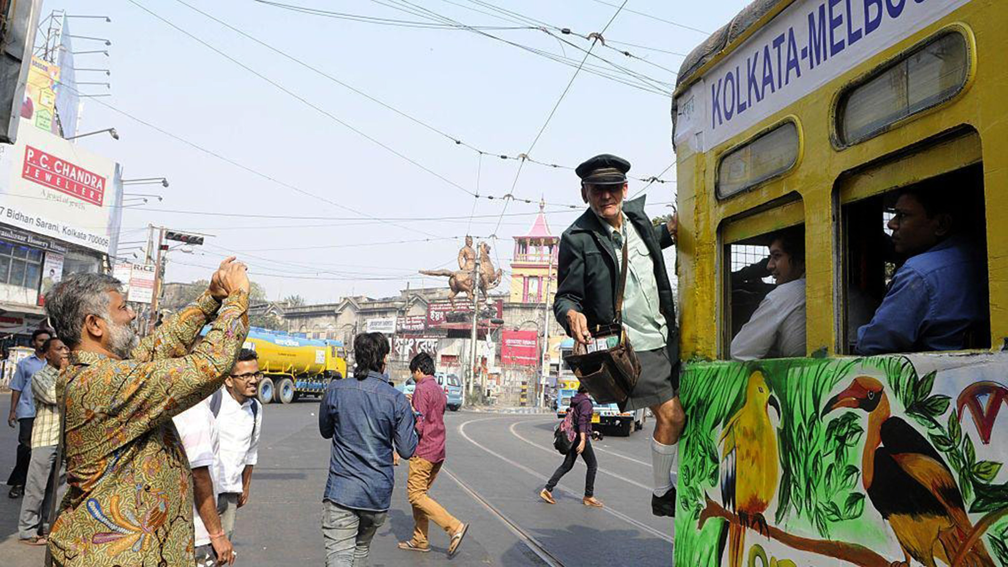 Ấn Độ: Tàu điện 150 năm tuổi trước nguy cơ khai tử- Ảnh 2. Ấn Độ: Tàu điện 150 năm tuổi trước nguy cơ khai tử- Ảnh 2.