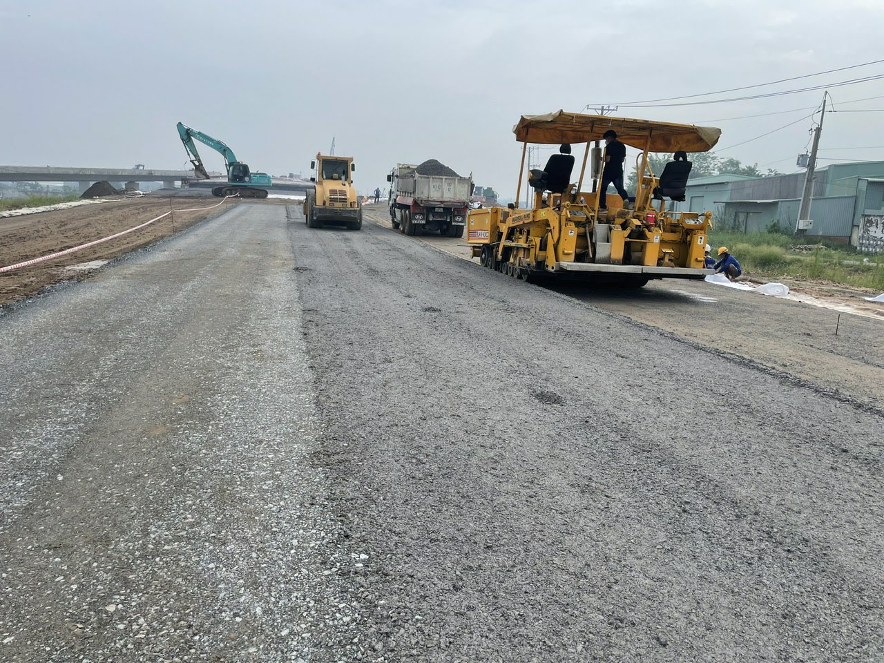 Tăng tốc thi c&ocirc;ng đoạn 250m nối cao tốc Bến Lức - Long Th&agrave;nh- Ảnh 1.