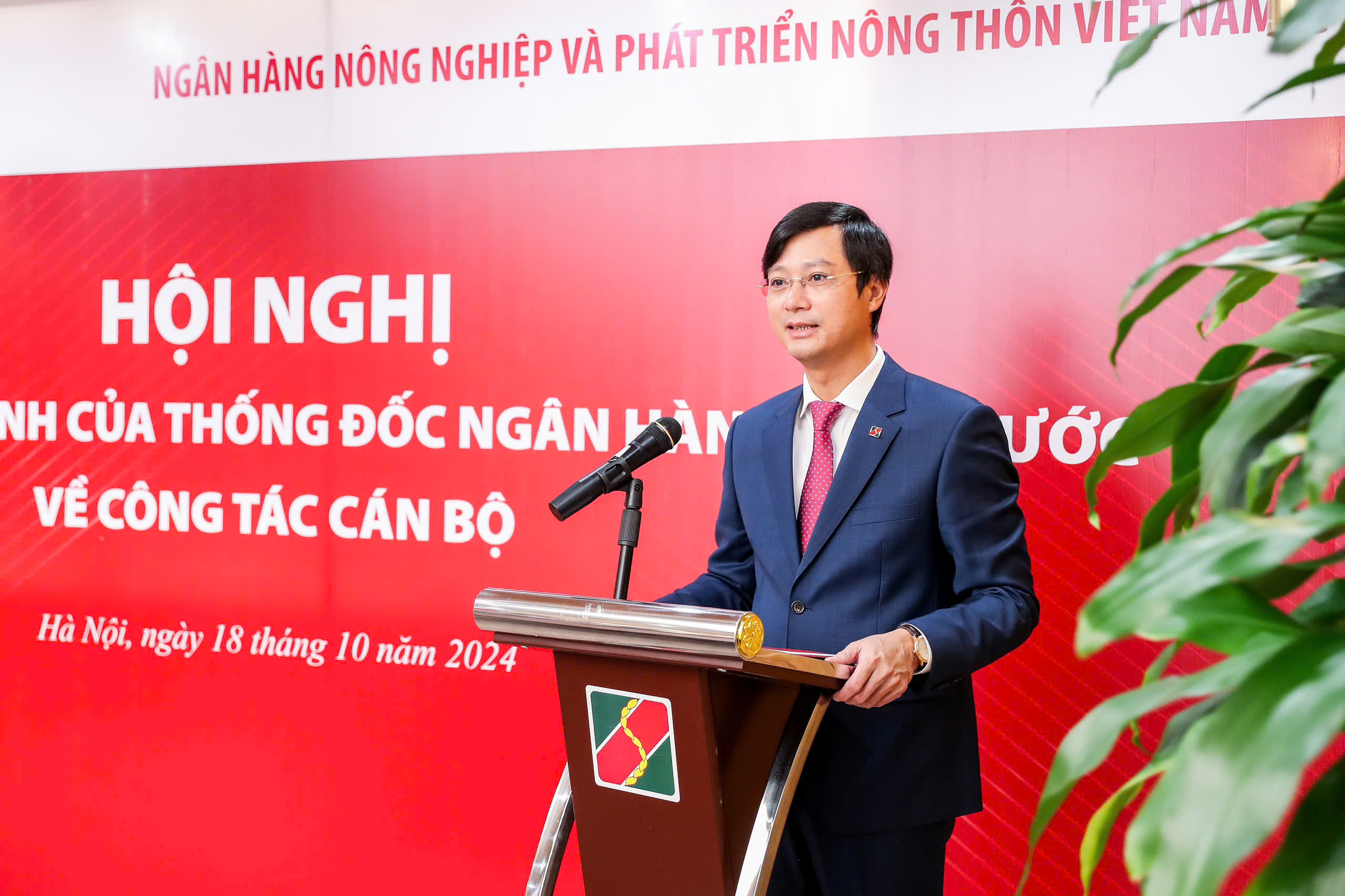 Ngân hàng Nhà nước bổ nhiệm loạt nhân sự cấp cao tại Agribank- Ảnh 2. Ngân hàng Nhà nước bổ nhiệm loạt nhân sự cấp cao tại Agribank- Ảnh 2.