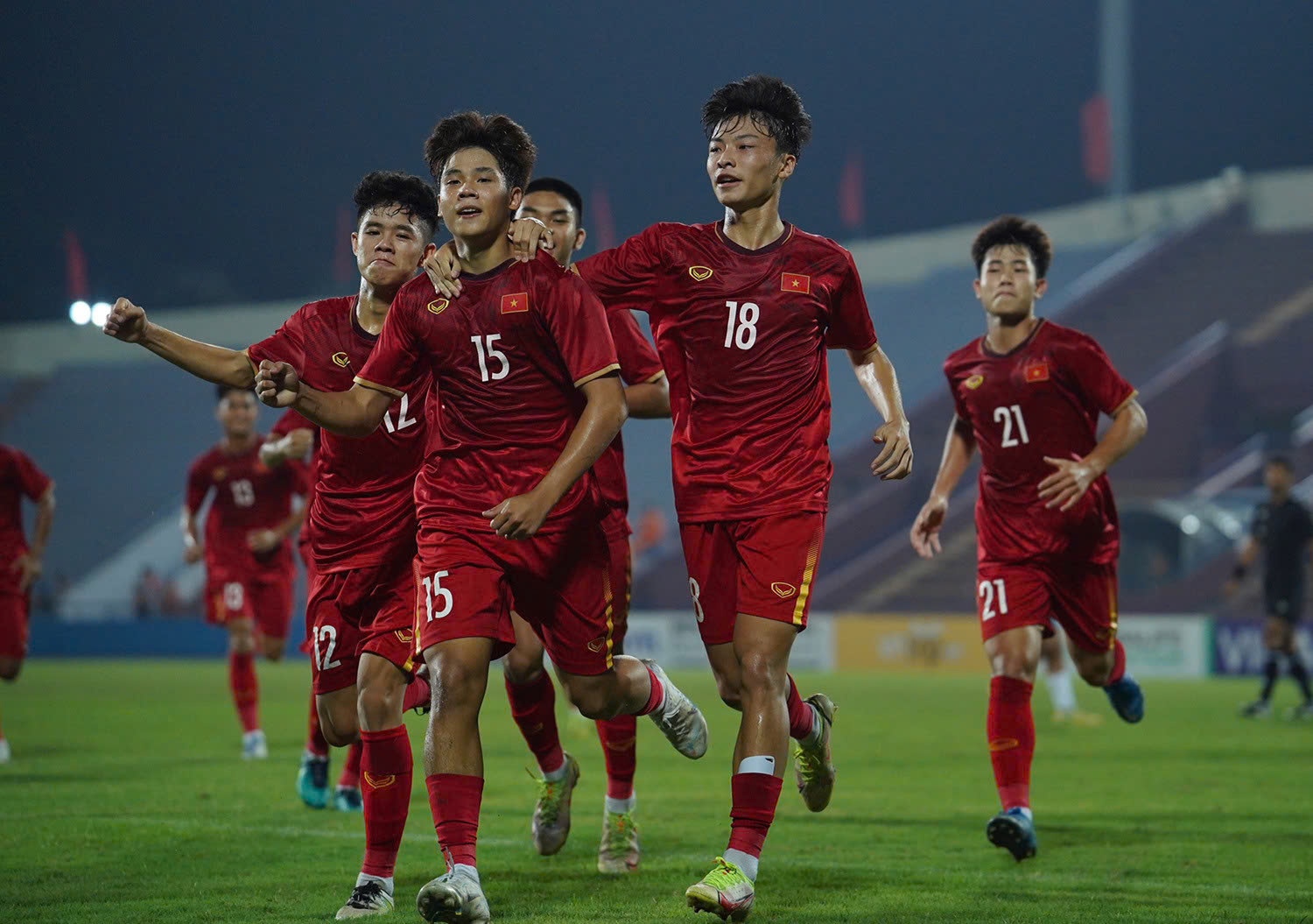 S&aacute;t ng&agrave;y đ&aacute; giải ch&acirc;u &Aacute;, U17 Việt Nam bất ngờ gặp kh&oacute; v&igrave; điều n&agrave;y- Ảnh 1.