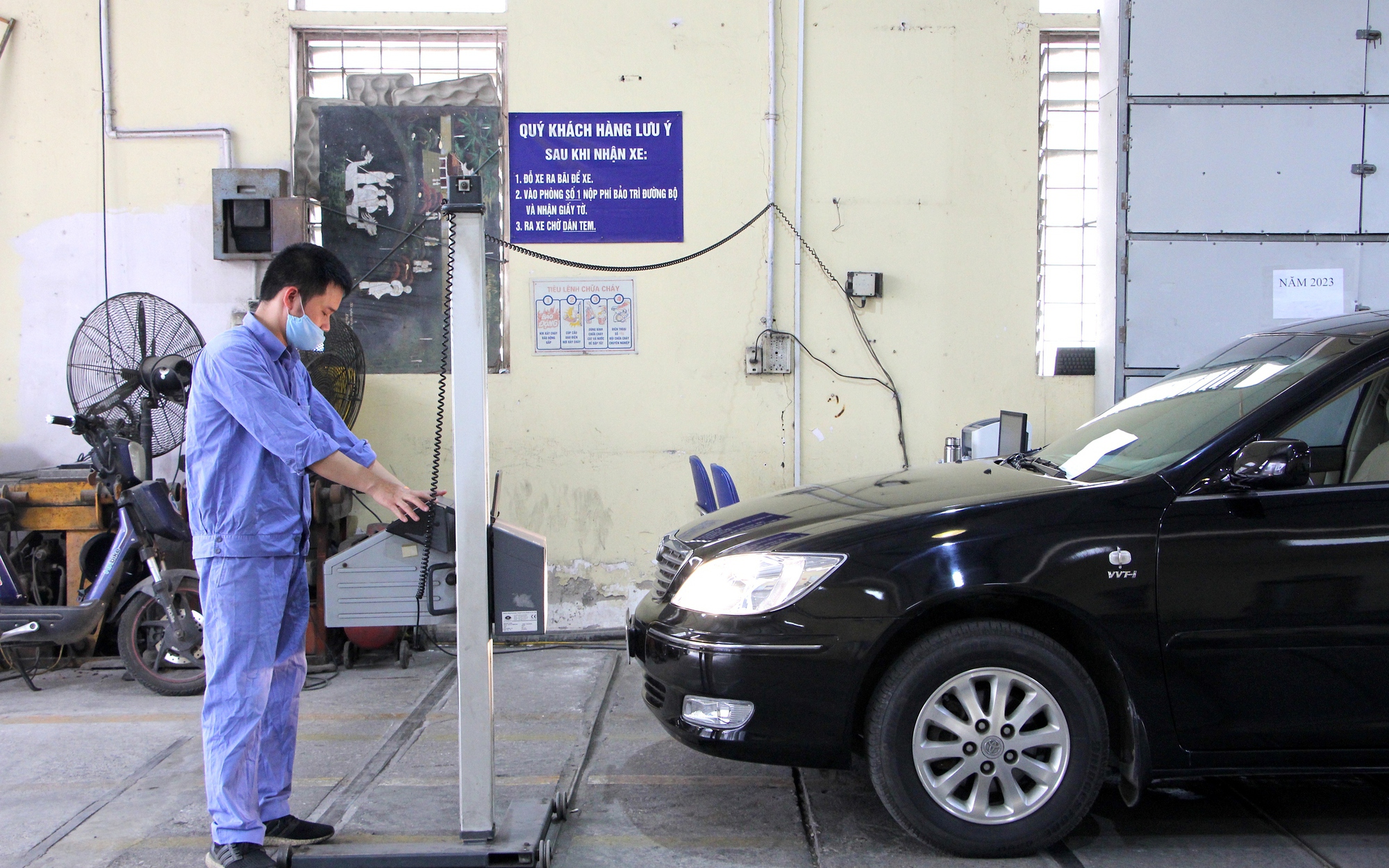 Tra cứu cảnh b&aacute;o phạt nguội tr&ecirc;n ứng dụng đặt lịch đăng kiểm thế n&agrave;o?
