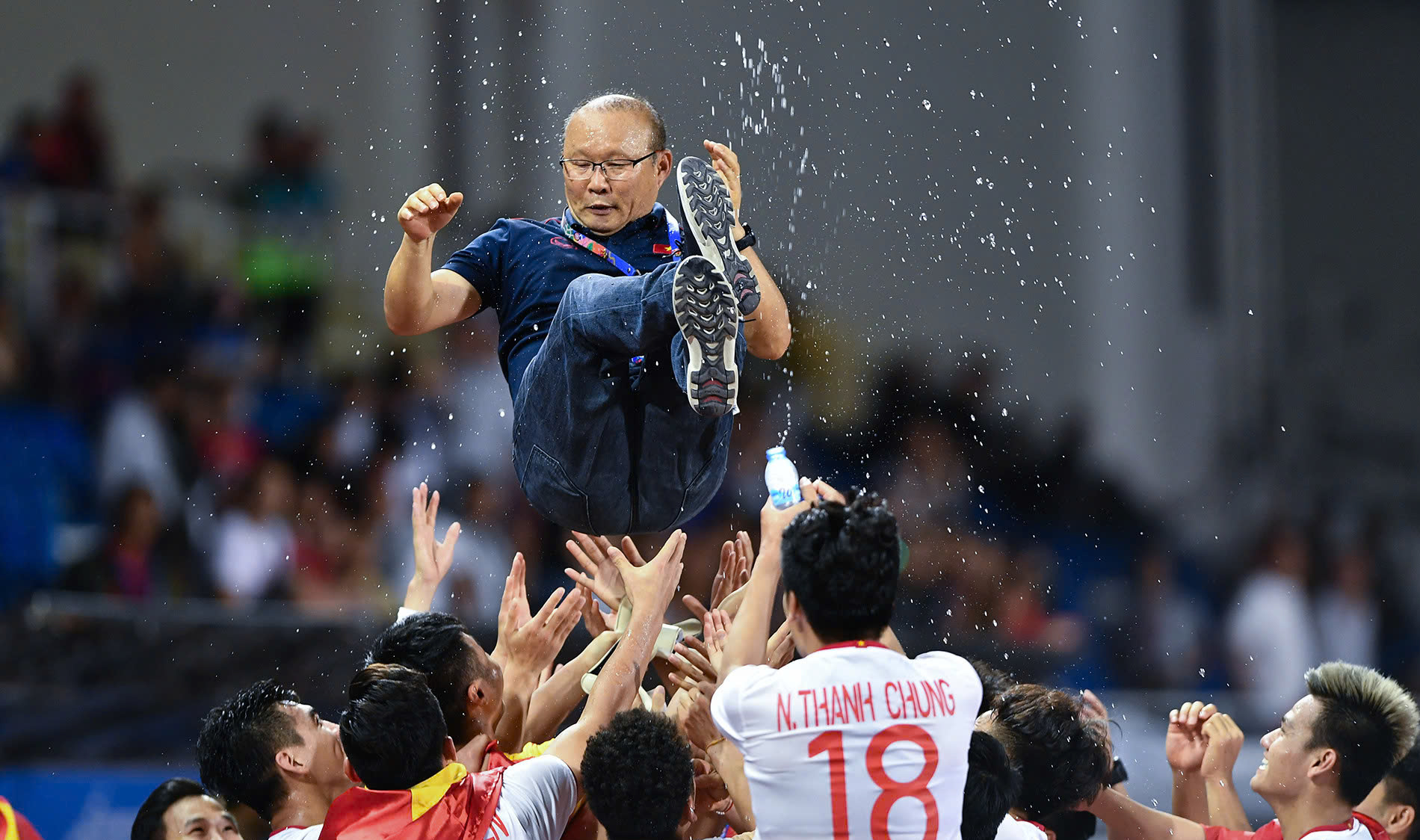 FIFA c&oacute; h&agrave;nh động bất ngờ với HLV Park Hang-seo- Ảnh 1.