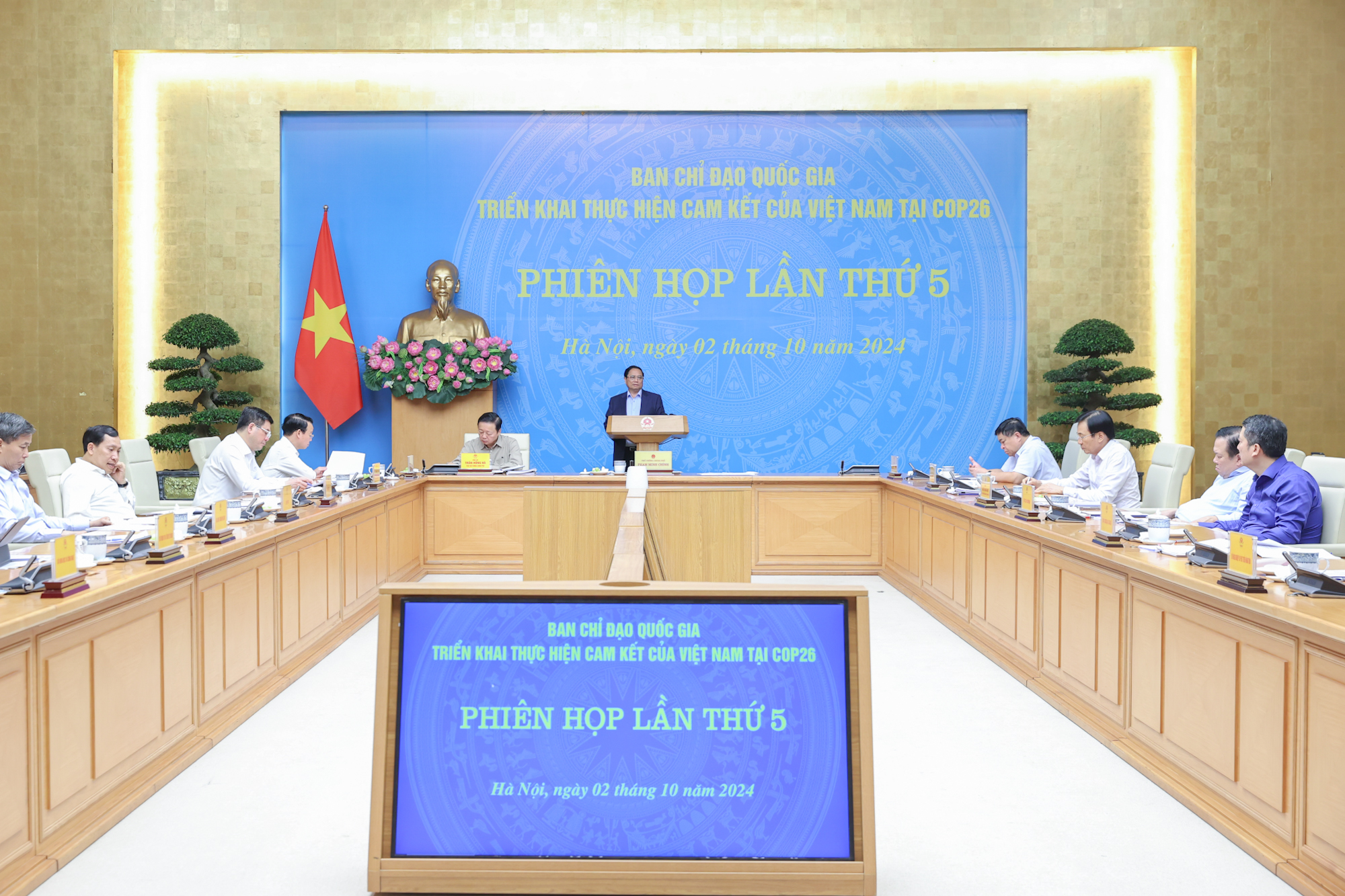 Thủ tướng: Đẩy mạnh thực hiện Chương trình hành động chuyển đổi năng lượng xanh ngành GTVT- Ảnh 2. Thủ tướng: Đẩy mạnh thực hiện Chương trình hành động chuyển đổi năng lượng xanh ngành GTVT- Ảnh 2.