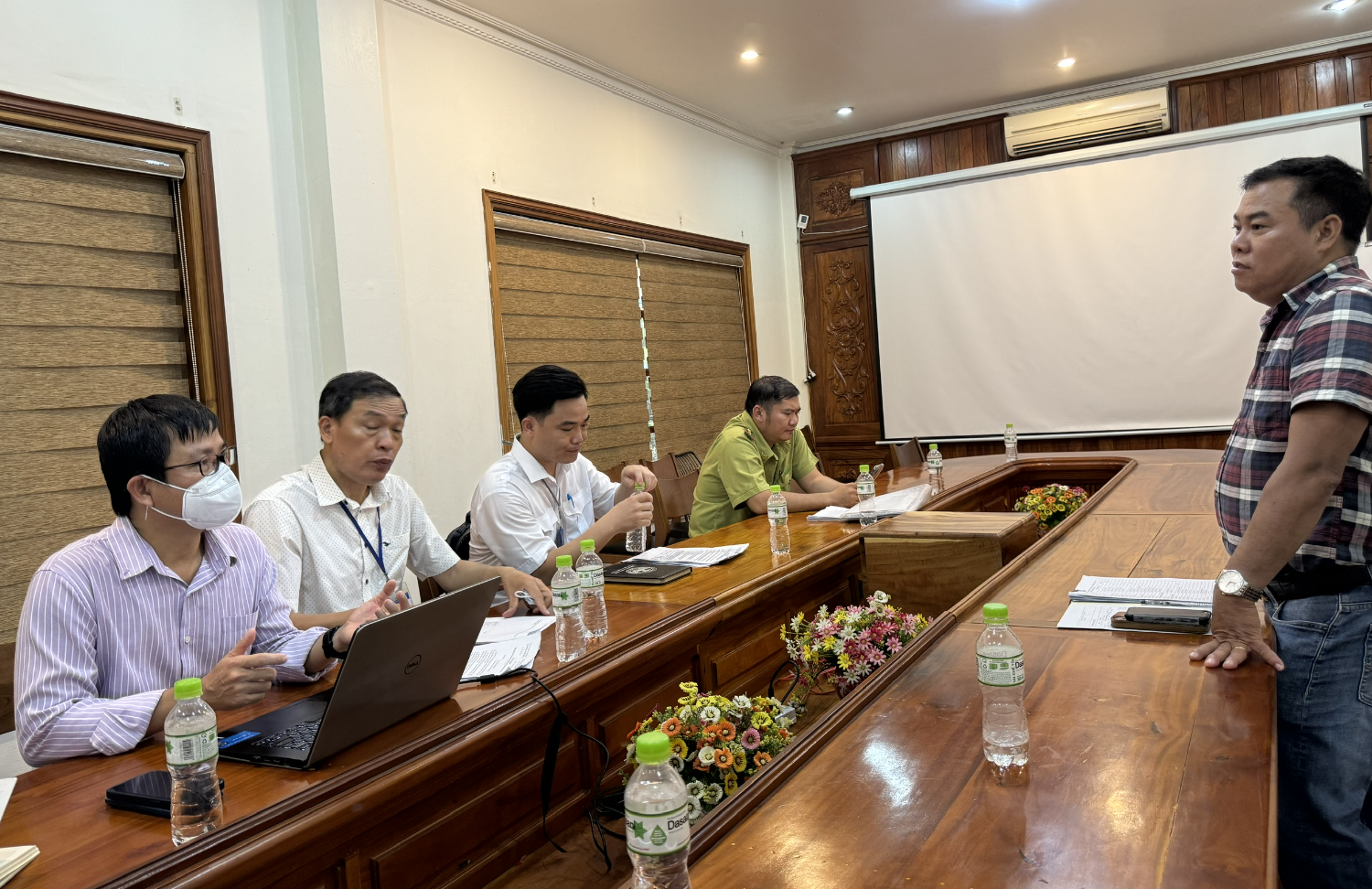 Hổ chết h&agrave;ng loạt ở khu du lịch Vườn Xo&agrave;i: Nghi do ăn g&agrave; nhiễm bệnh- Ảnh 2.