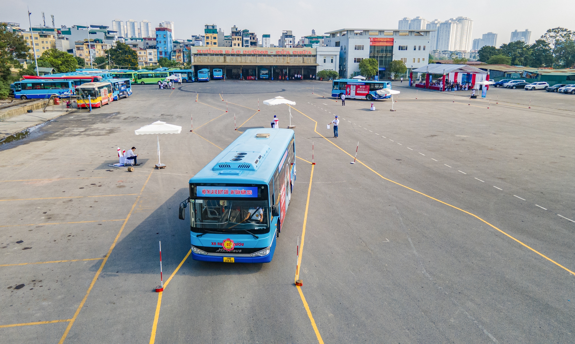 64 t&agrave;i xế tranh t&agrave;i, khoe kỹ năng l&aacute;i xe bu&yacute;t giỏi, an to&agrave;n- Ảnh 6.