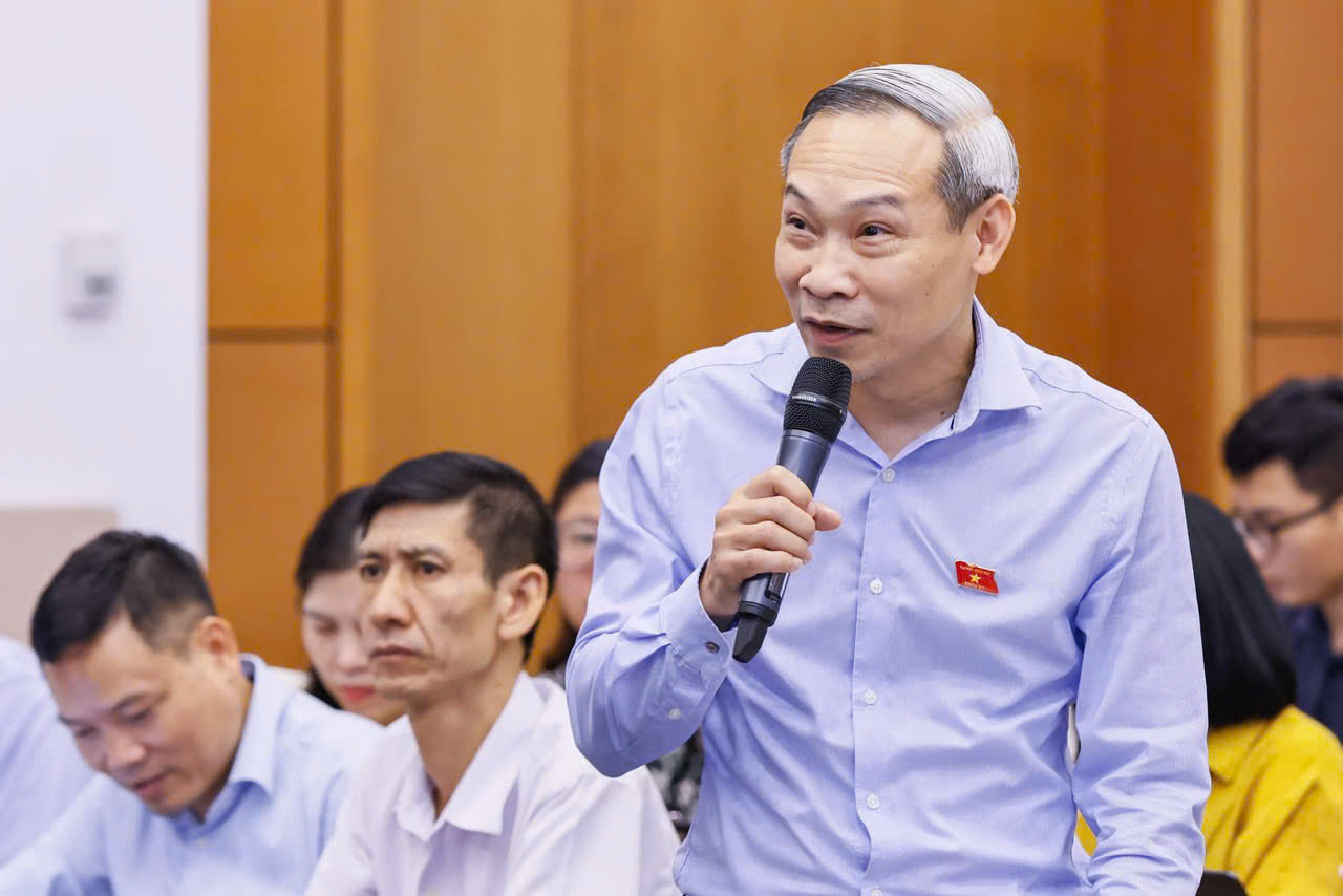 Thẩm tra chủ trương đầu tư dự &aacute;n đường sắt tốc độ cao l&agrave; c&ocirc;ng việc hết sức quan trọng- Ảnh 1.