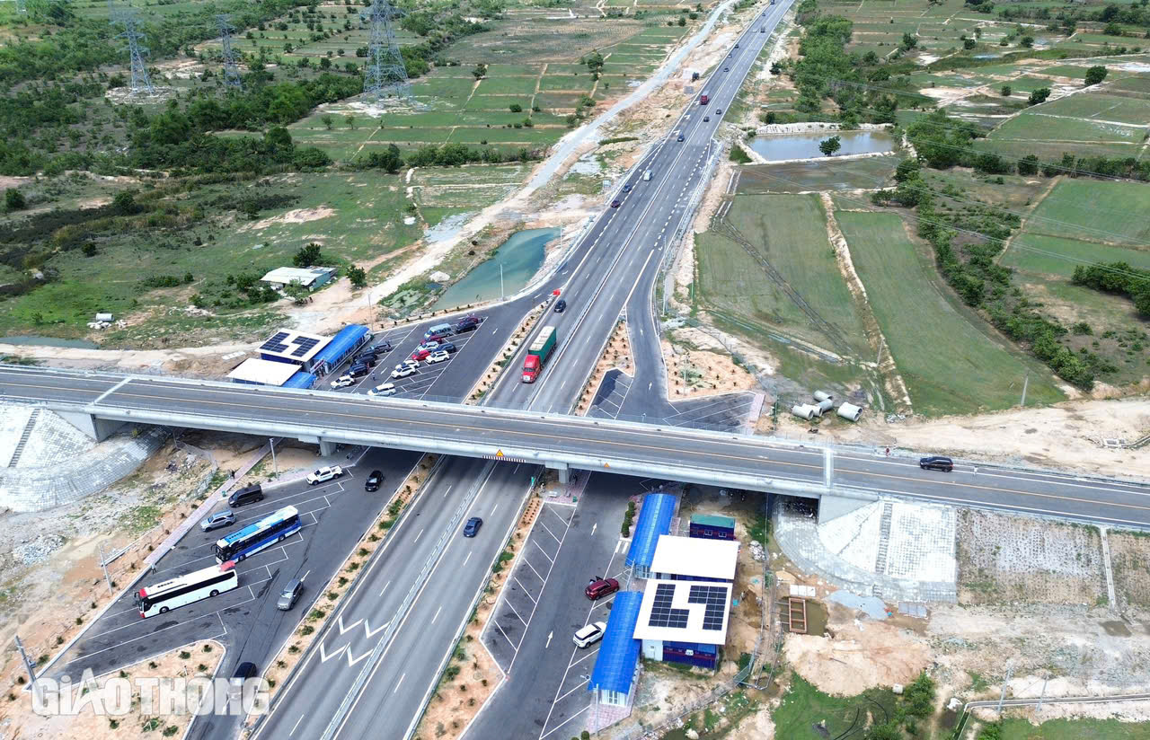 Ngỡ ng&agrave;ng với Ninh Thuận!- Ảnh 1.