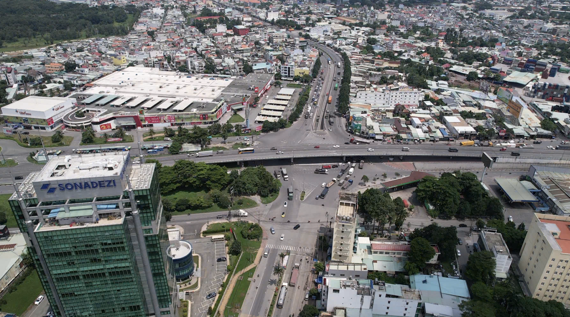 Phương &aacute;n x&oacute;a &ugrave;n tắc 2 n&uacute;t giao nghẹt thở tr&ecirc;n QL51- Ảnh 1.