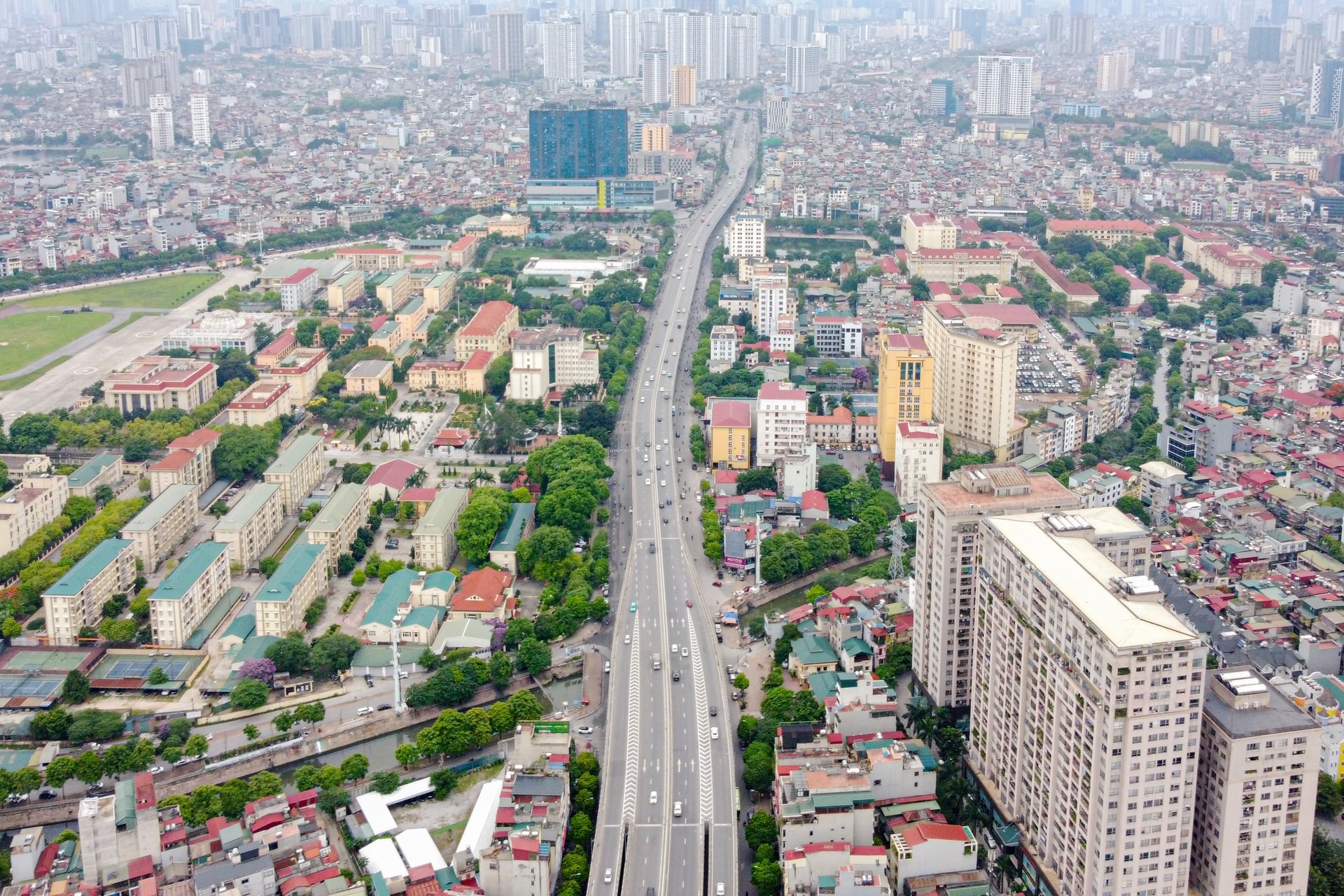 Thủ tướng ph&ecirc; b&igrave;nh l&atilde;nh đạo 6 địa phương chậm ban h&agrave;nh văn bản thi h&agrave;nh Luật Đất đai- Ảnh 1.