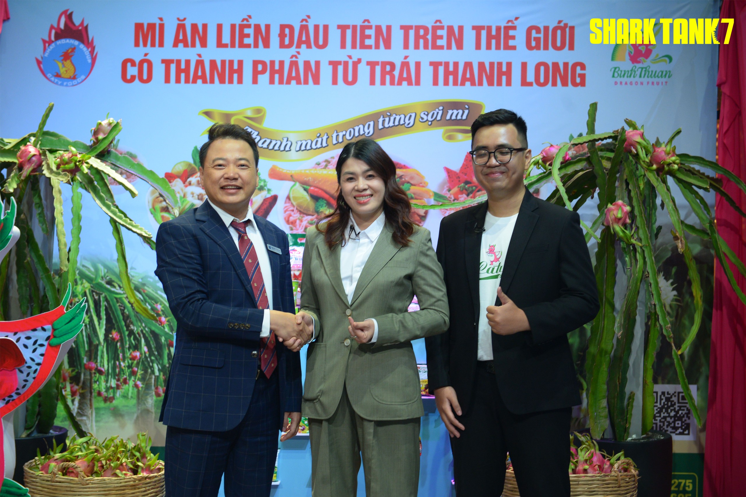M&igrave; t&ocirc;m thanh long b&ugrave;ng nổ deal triệu đ&ocirc; tr&ecirc;n s&oacute;ng Shark Tank- Ảnh 5.