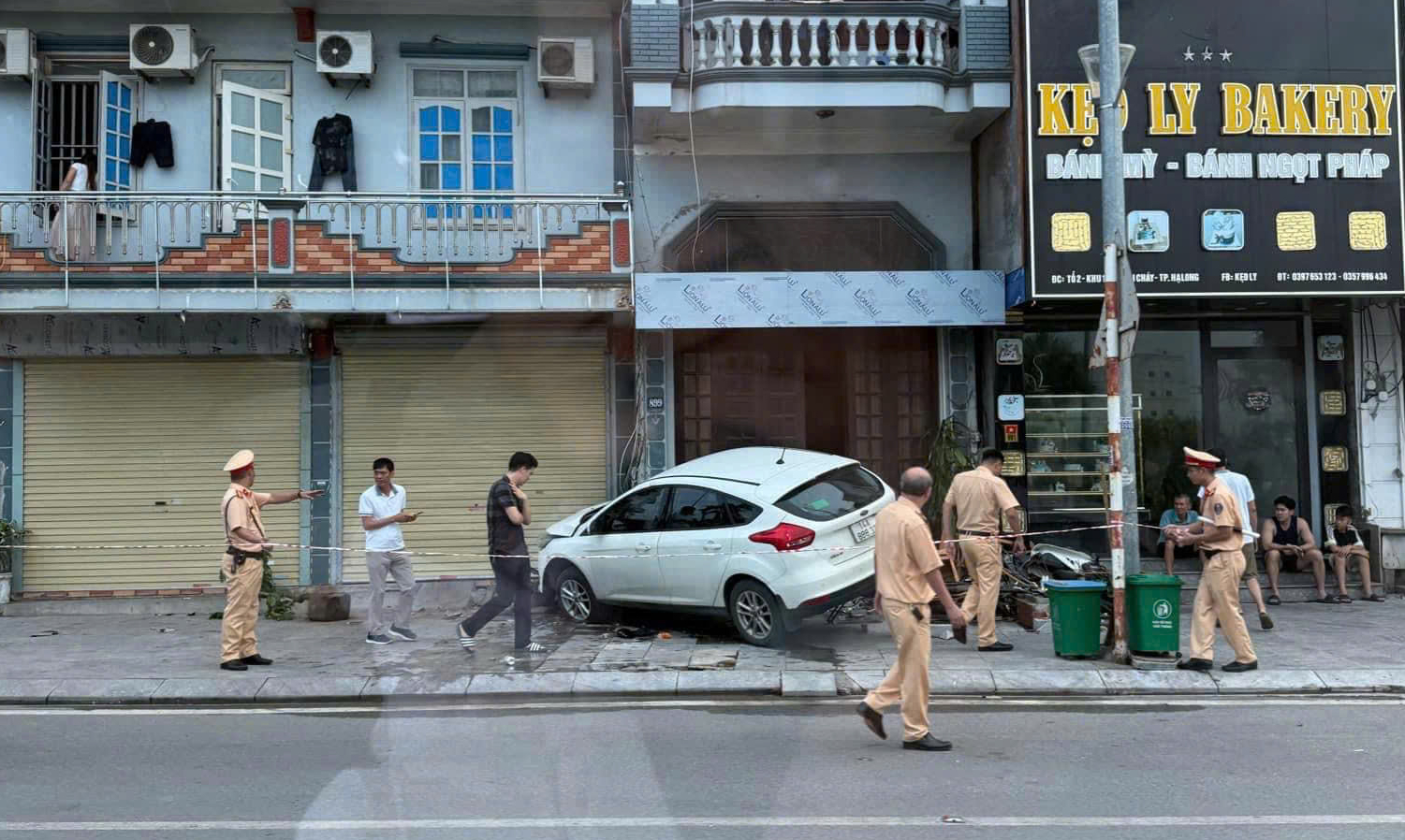 Quảng Ninh tăng xử phạt vi phạm, đưa ATGT v&agrave;o ti&ecirc;u ch&iacute; thi đua- Ảnh 1.