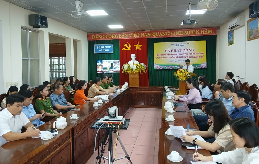 H&agrave; Tĩnh ph&aacute;t động cuộc thi trực tuyến t&igrave;m hiểu ph&aacute;p luật về ATGT- Ảnh 1.