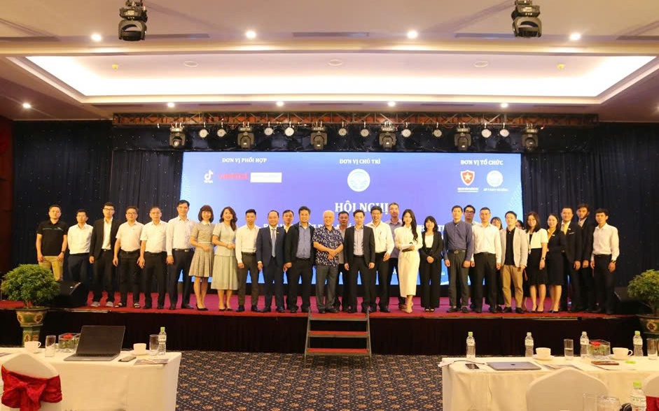 Ph&aacute;t động giải thưởng hướng dẫn kỹ năng ph&ograve;ng chống lừa đảo trực tuyến