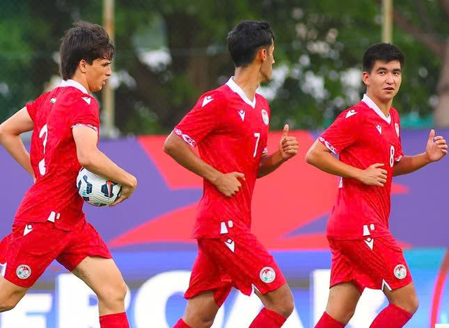 Xuất hiện tỷ số khó tin ở giải đấu U17 Việt Nam đang dự- Ảnh 1. Xuất hiện tỷ số khó tin ở giải đấu U17 Việt Nam đang dự- Ảnh 1.
