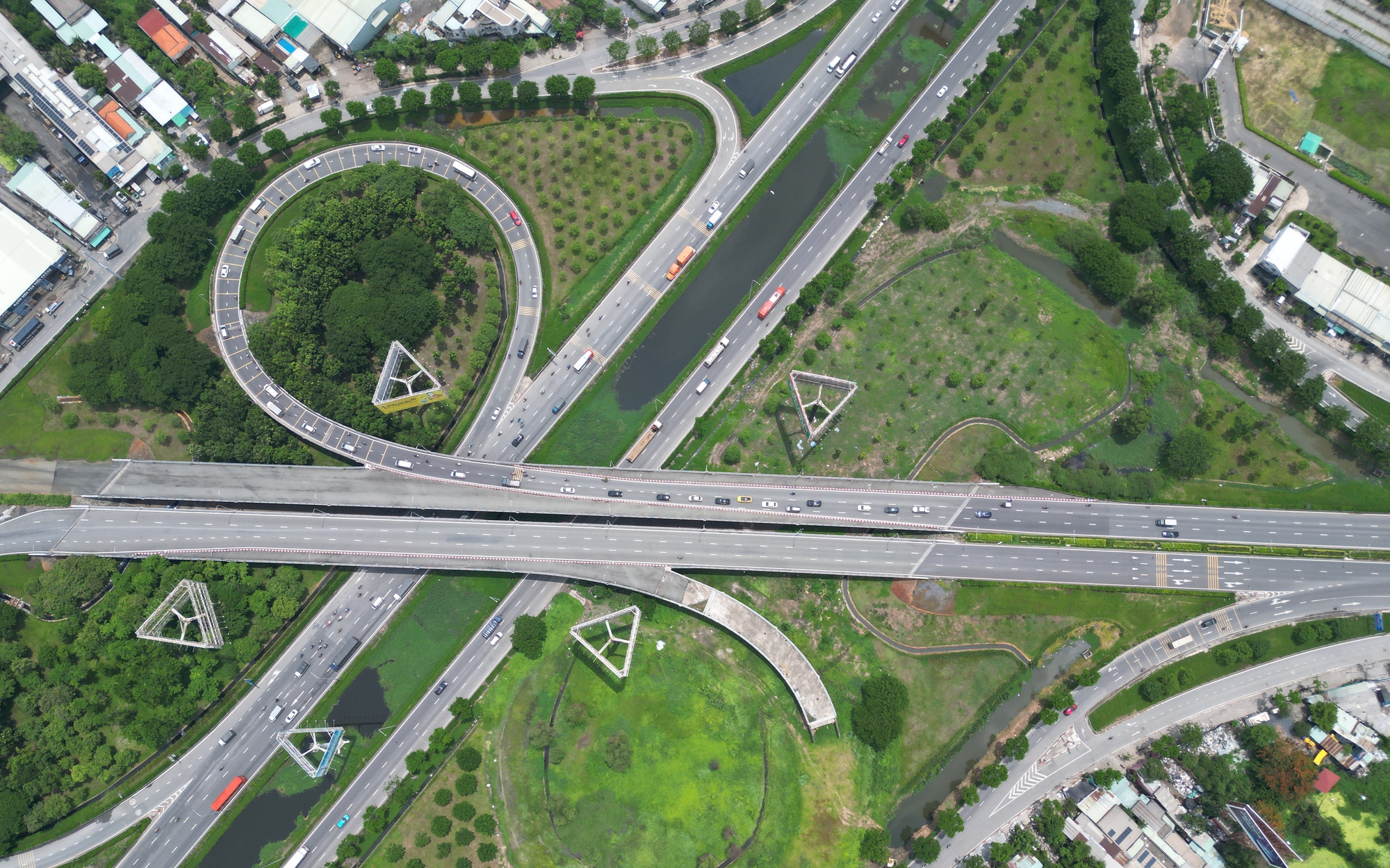 TP.HCM ph&ecirc; b&igrave;nh chậm thực hiện chấm dứt hợp đồng BOT đường nối V&otilde; Văn Kiệt