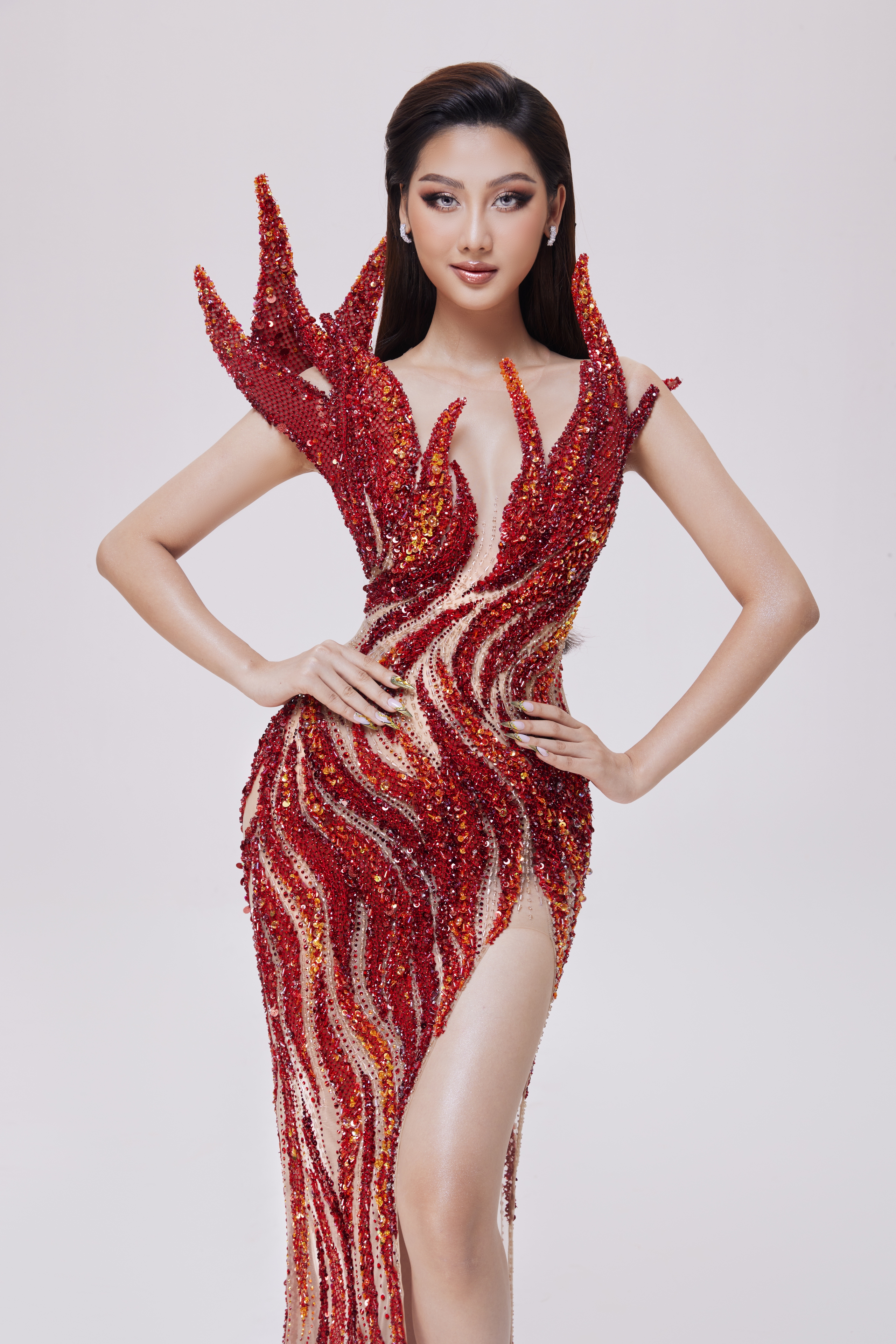 Hoa hậu Quế Anh gợi cảm với bikini tại B&aacute;n kết Miss Grand International 2024- Ảnh 8.