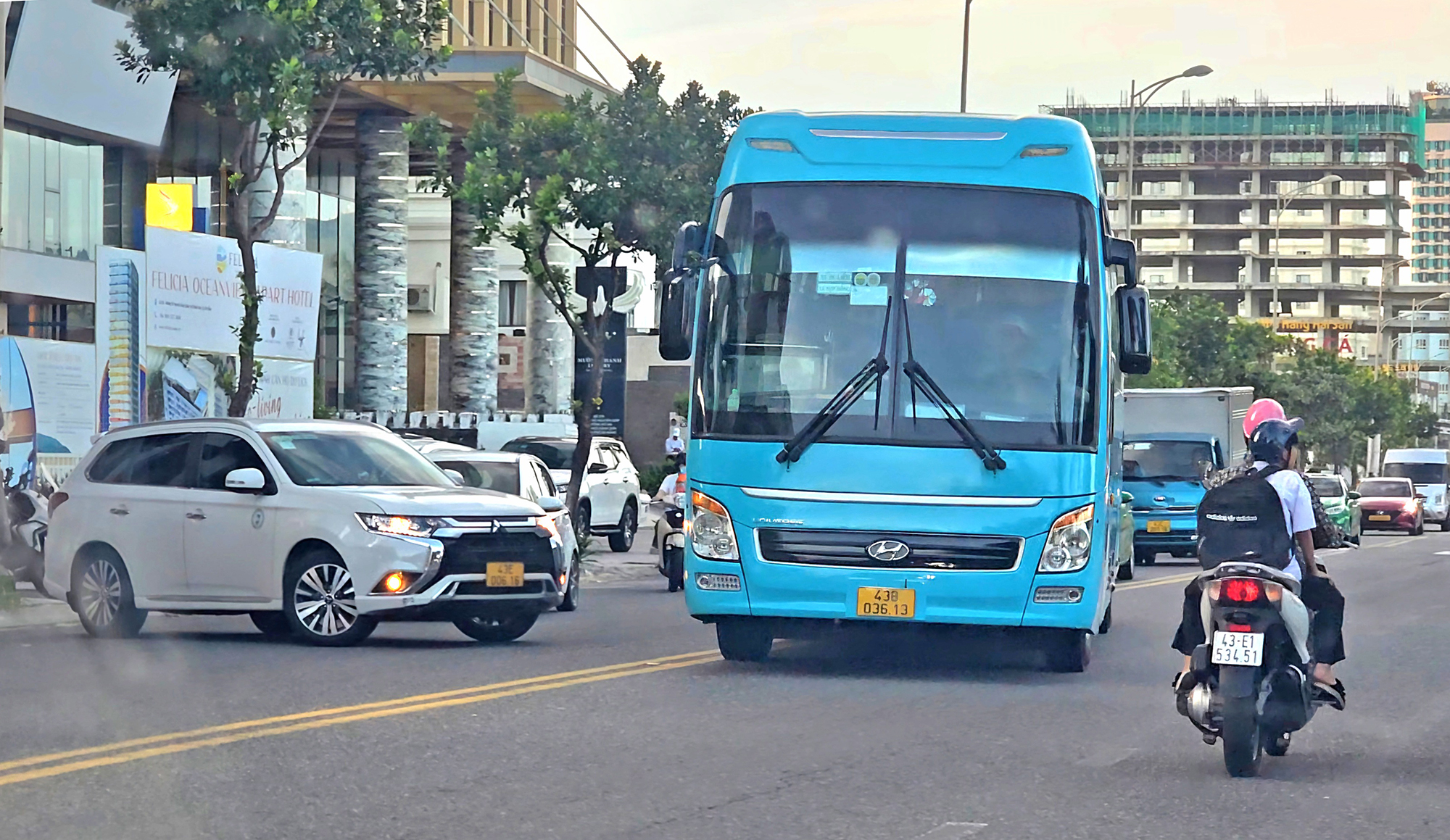 B&aacute;t nh&aacute;o đường du lịch ven biển Đ&agrave; Nẵng- Ảnh 1.