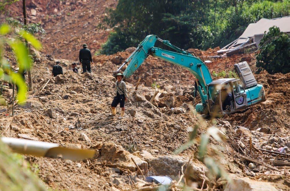 T&igrave;m thấy thi thể 1 phụ nữ bị lũ qu&eacute;t v&ugrave;i lấp hơn 40 ng&agrave;y ở L&agrave;o Cai- Ảnh 1.