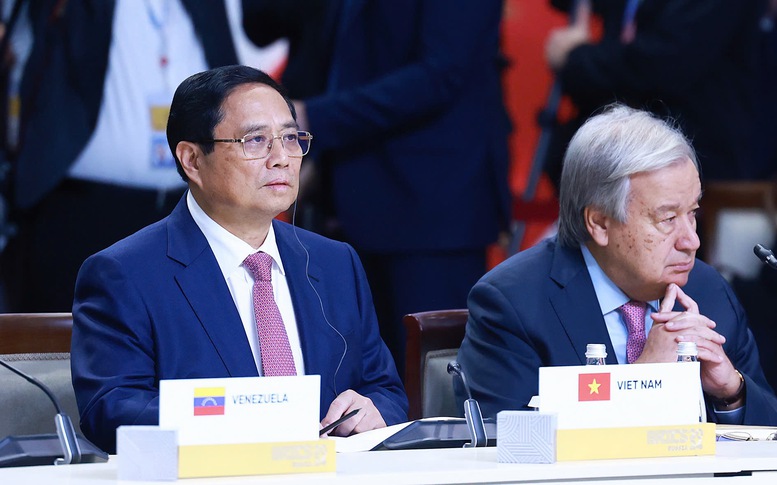 Thủ tướng Phạm Minh Ch&iacute;nh chia sẻ th&ocirc;ng điệp quan trọng tại Hội nghị BRICS mở rộng- Ảnh 4.