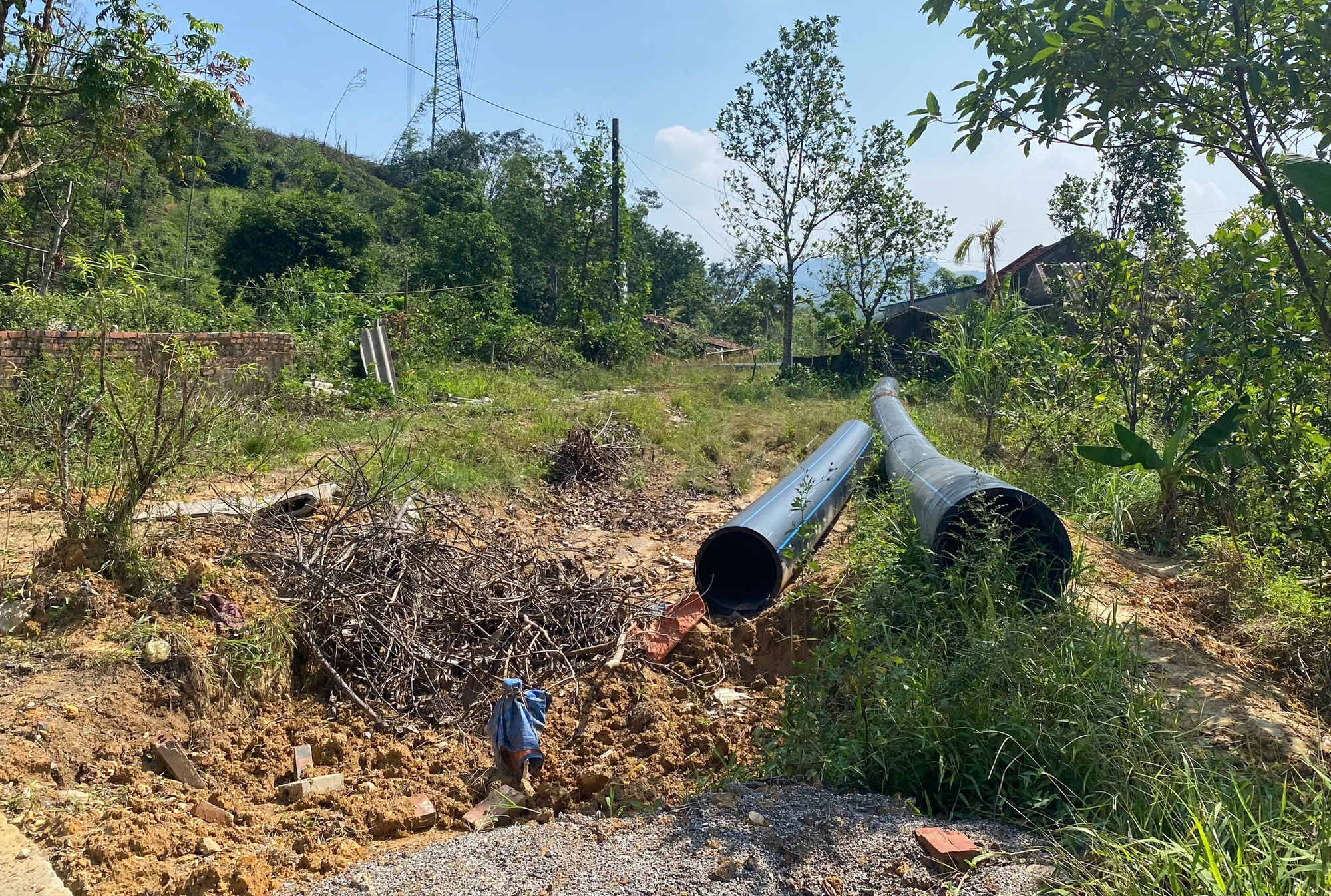 Vì sao hồ chứa nước lớn ở Quảng Ninh vẫn chưa cấp nước?- Ảnh 1. Vì sao hồ chứa nước lớn ở Quảng Ninh vẫn chưa cấp nước?- Ảnh 1.