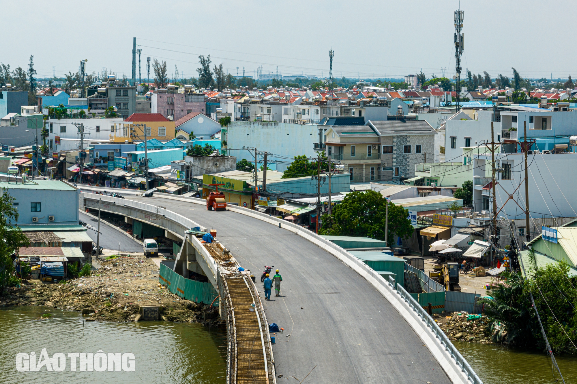 Rợn người khi qua 2 cầu sắt 50 tuổi ở cửa ng&otilde; ph&iacute;a Nam TP.HCM- Ảnh 3.