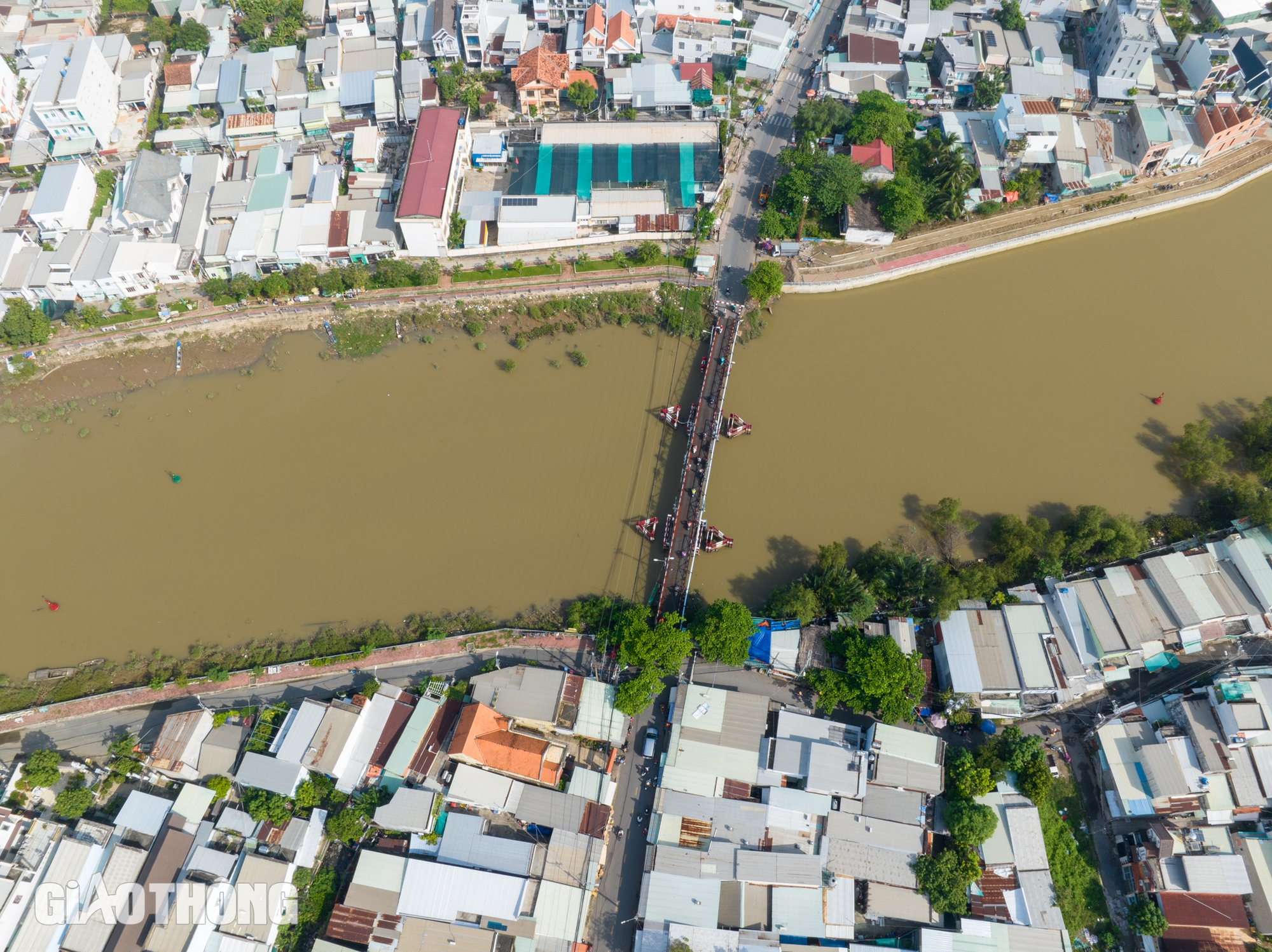 Rợn người khi qua 2 cầu sắt 50 tuổi ở cửa ng&otilde; ph&iacute;a Nam TP.HCM- Ảnh 6.