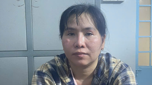 Chủ qu&aacute;n c&agrave; ph&ecirc; m&ocirc;i giới cho nh&acirc;n vi&ecirc;n b&aacute;n d&acirc;m- Ảnh 1.