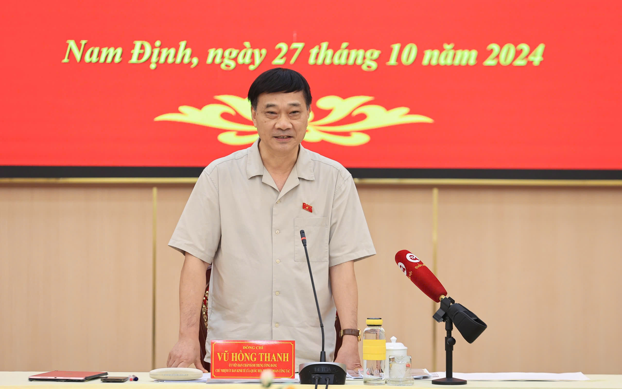 Đo&agrave;n c&ocirc;ng t&aacute;c Quốc hội khảo s&aacute;t thực tế dự &aacute;n đường sắt tốc độ cao Bắc - Nam- Ảnh 1.