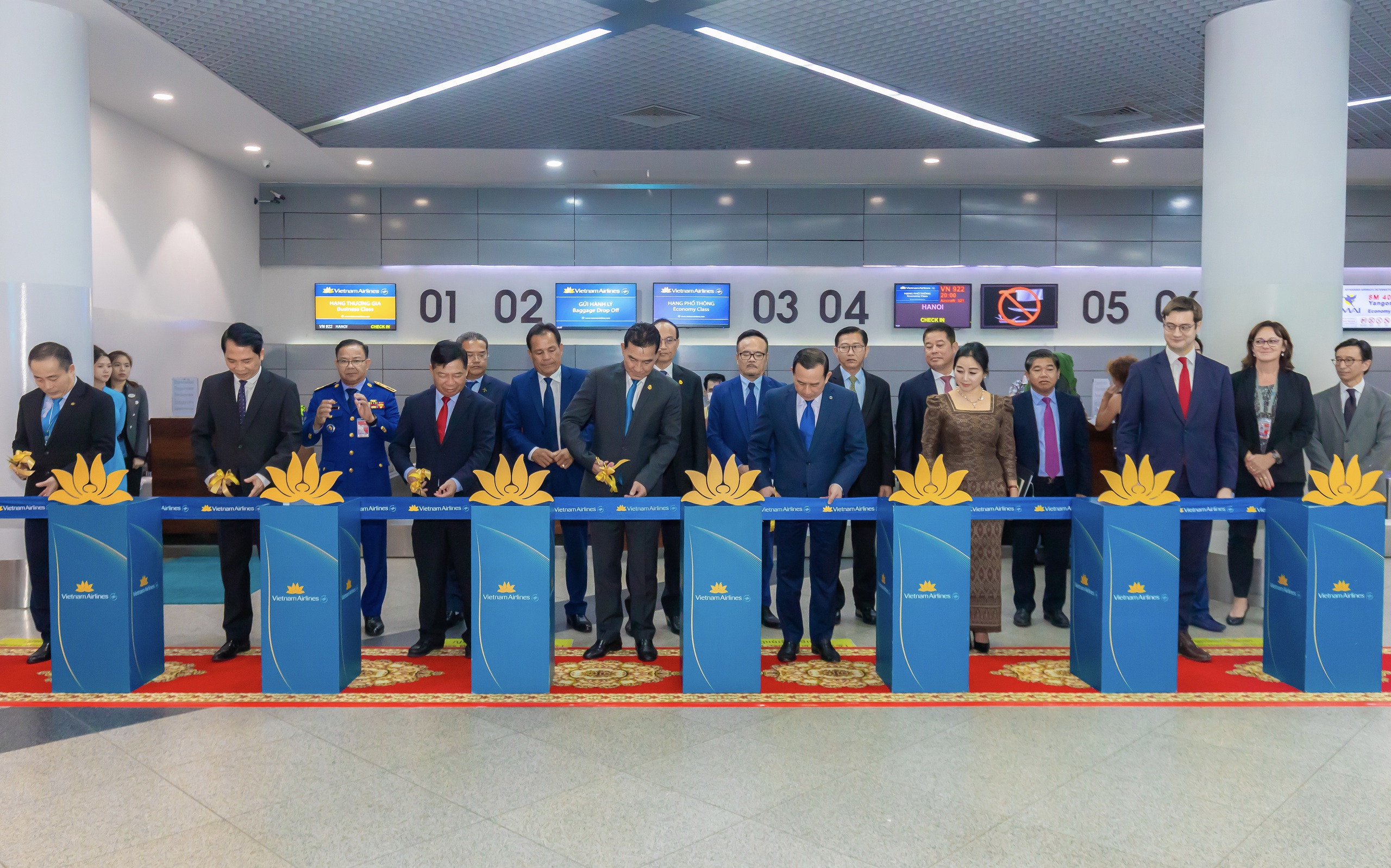 Vietnam Airlines mở đường bay thẳng nối H&agrave; Nội - Phn&ocirc;m P&ecirc;nh- Ảnh 2.