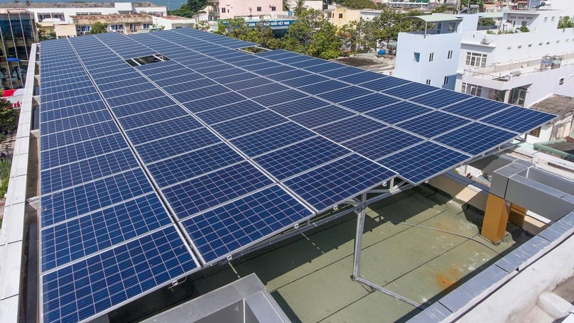 Điện mặt trời mái nhà tự sản xuất, tự tiêu thụ: Vì sao chốt giá mua hơn 1.000 đồng/kWh?- Ảnh 1. Điện mặt trời mái nhà tự sản xuất, tự tiêu thụ: Vì sao chốt giá mua hơn 1.000 đồng/kWh?- Ảnh 1.