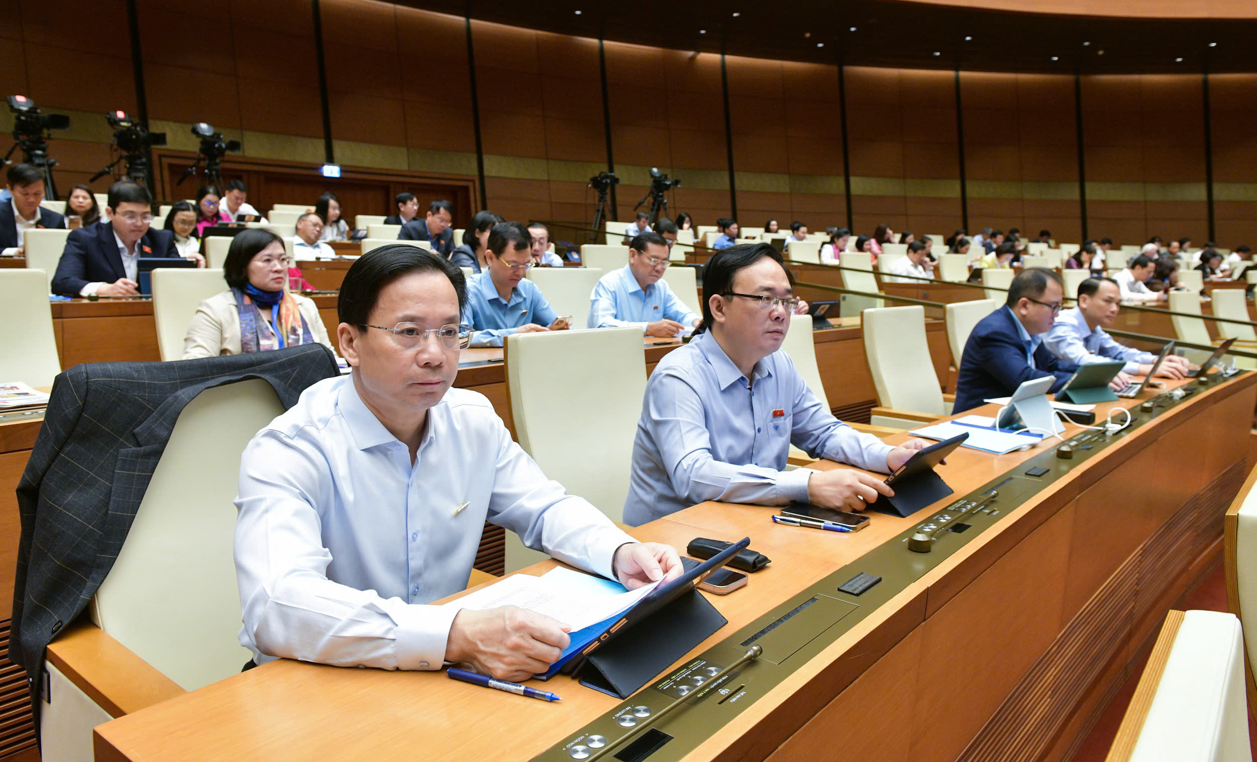 ĐBQH lo ngại việc tăng thuế GTGT với sản phẩm văn h&oacute;a, thể thao- Ảnh 2.