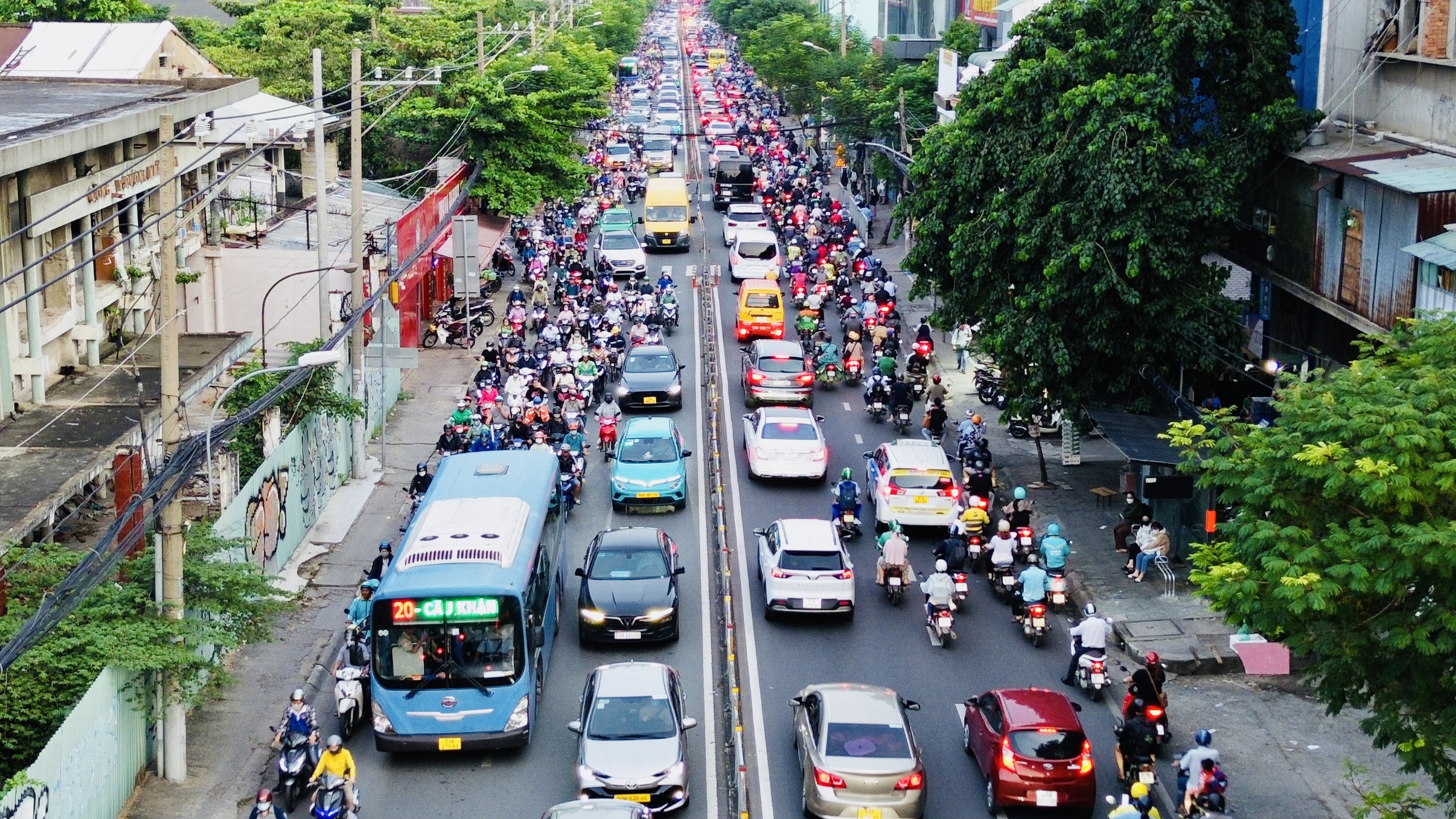 TP.HCM: Đề xuất gần 3.000 tỷ đồng mở rộng đường Nguyễn Tất Th&agrave;nh v&agrave; x&acirc;y cầu T&acirc;n Thuận 1- Ảnh 1.