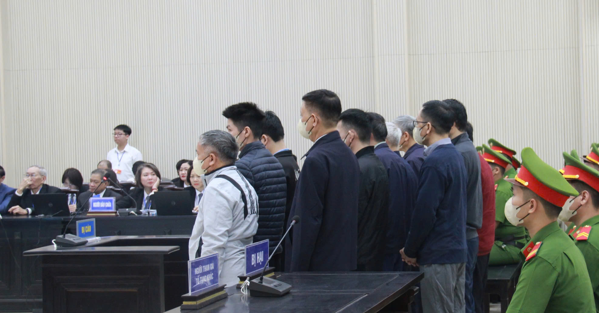 X&eacute;t xử nguy&ecirc;n l&atilde;nh đạo tỉnh Bắc Ninh: Doanh nghiệp c&oacute; hồ sơ dự &aacute;n trước khi mời thầu- Ảnh 2.