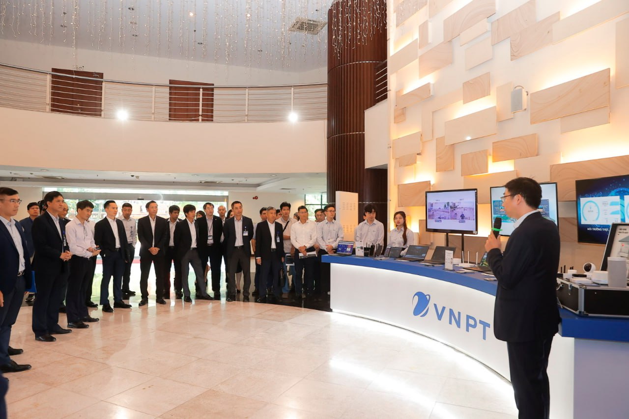 VNPT tr&igrave;nh l&agrave;ng c&ocirc;ng nghệ internet tốc độ cao nhất tại Việt Nam- Ảnh 1.