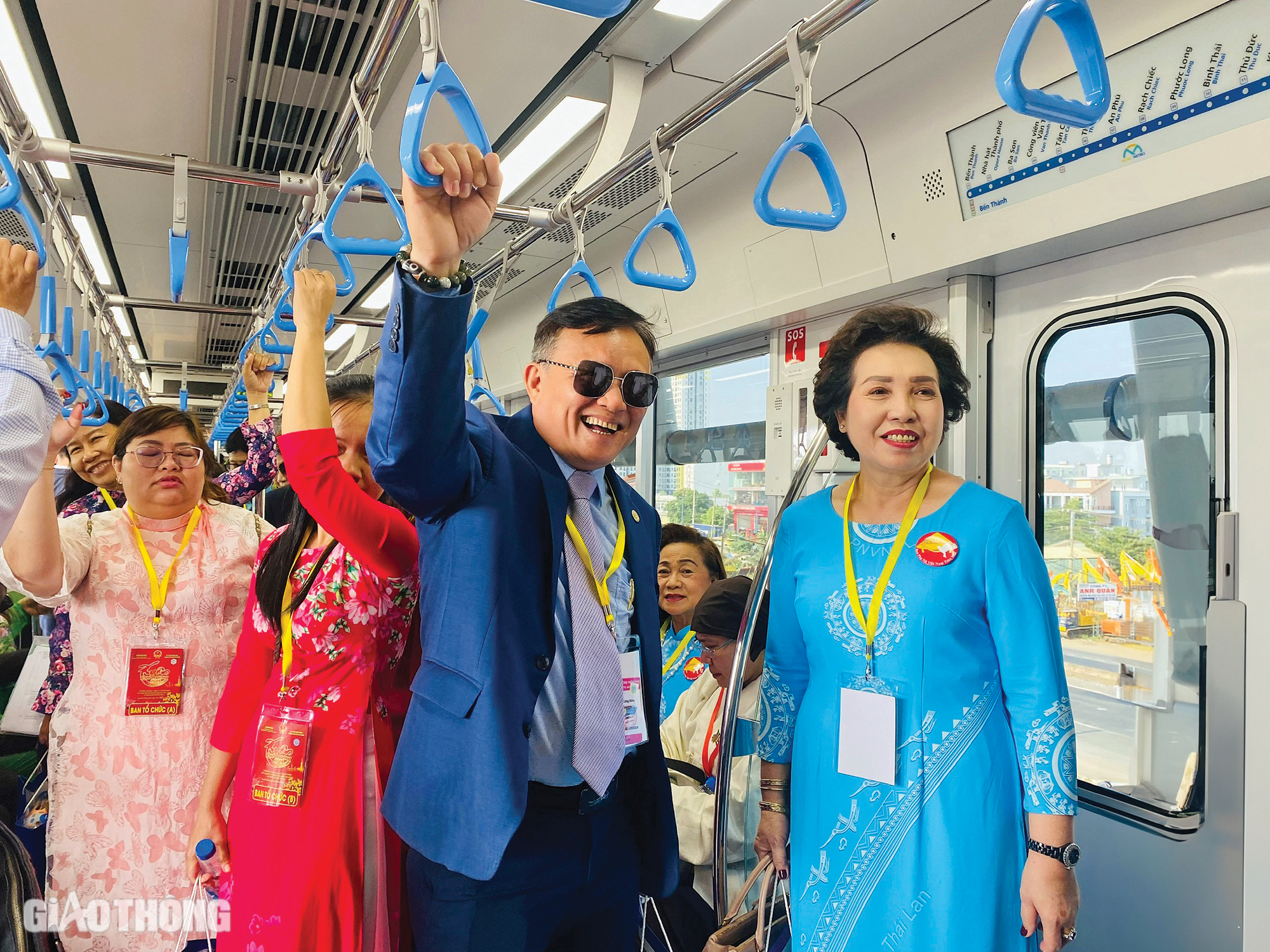 V&eacute; metro ở TP.HCM c&oacute; thể thanh to&aacute;n bằng tiền mặt, thẻ ng&acirc;n h&agrave;ng, v&iacute; điện tử- Ảnh 4.